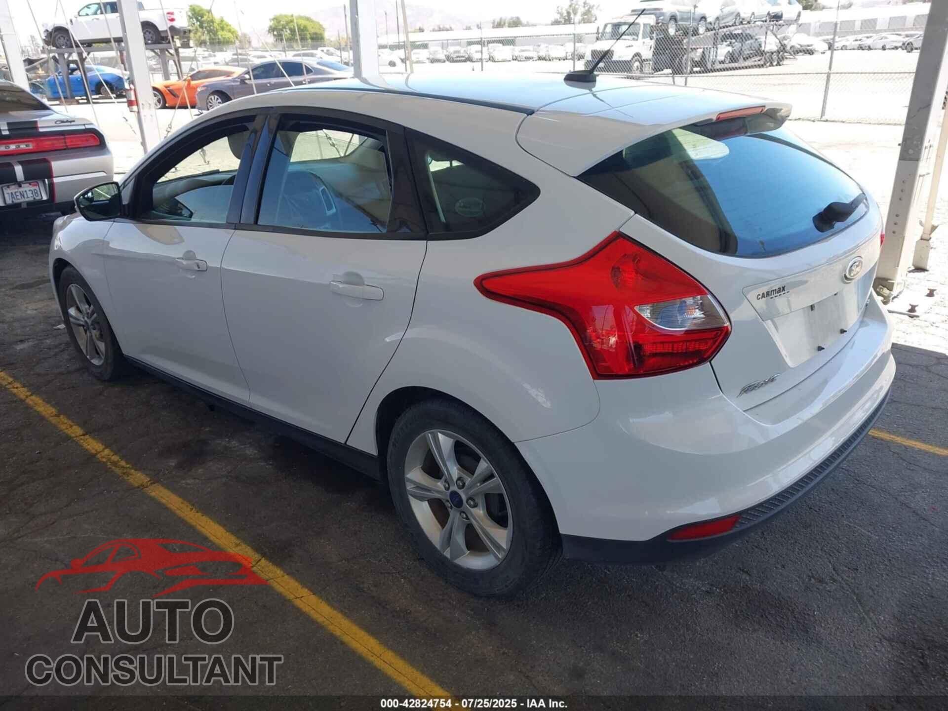 FORD FOCUS 2013 - 1FADP3K25DL301628