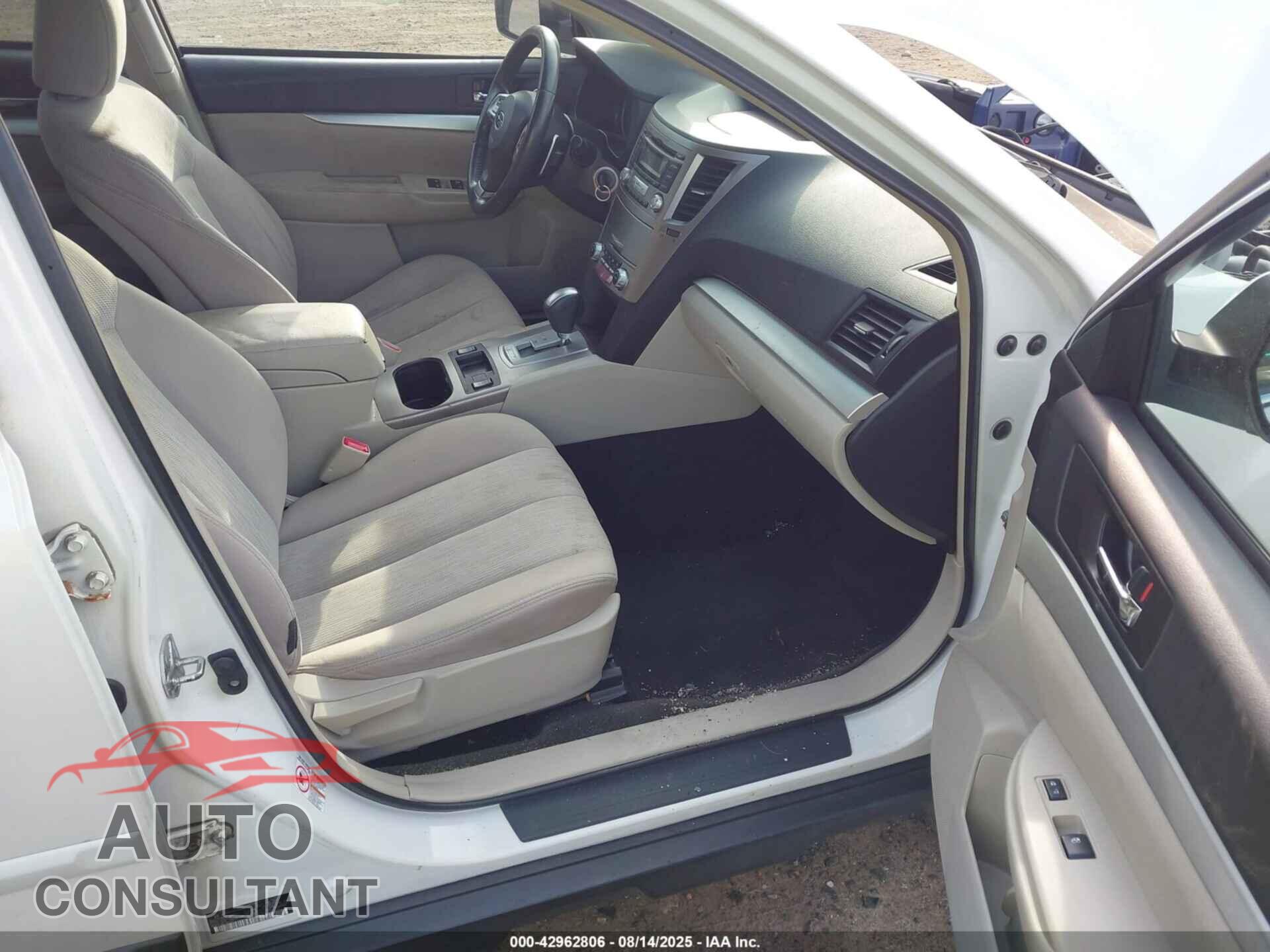 SUBARU OUTBACK 2013 - 4S4BRBCC2D3285056