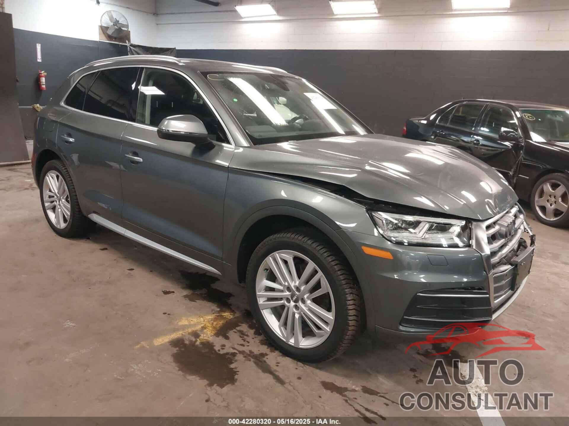 AUDI Q5 2018 - WA1BNAFY3J2238745