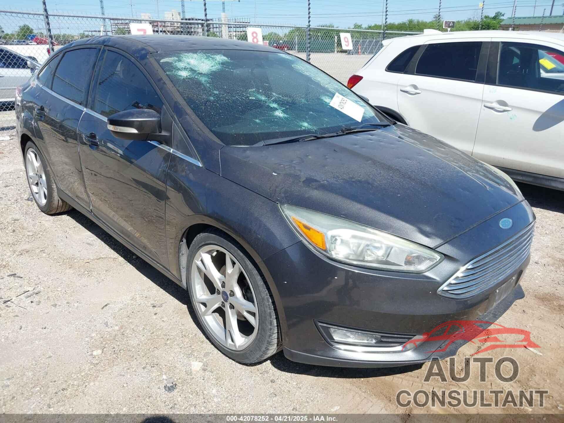 FORD FOCUS 2015 - 1FADP3J26FL334044