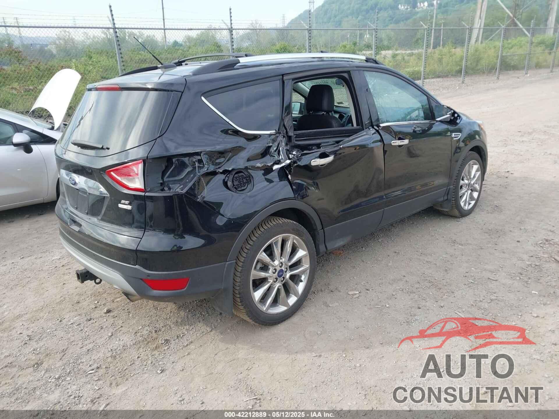 FORD ESCAPE 2016 - 1FMCU9G90GUB05288
