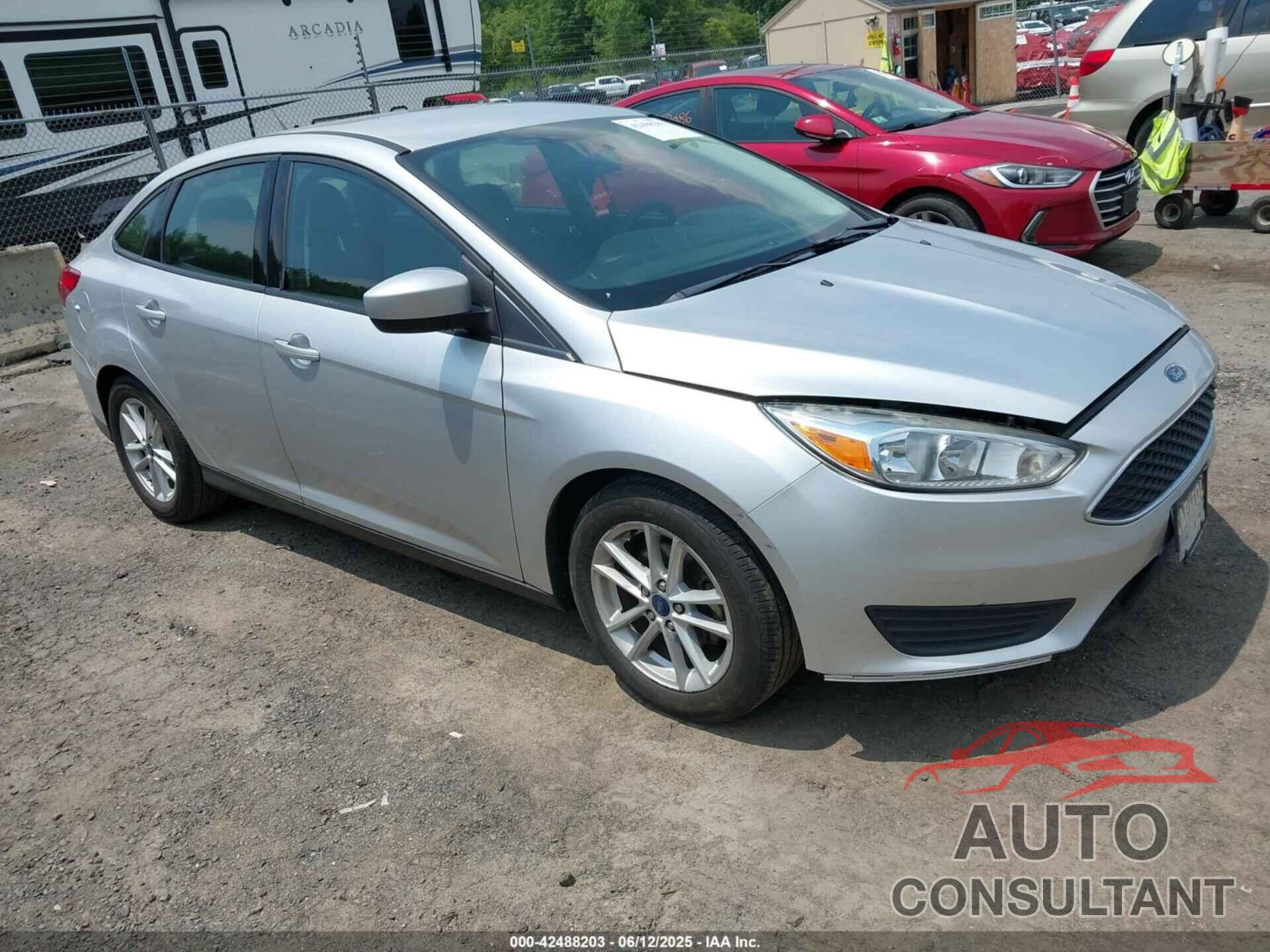 FORD FOCUS 2018 - 1FADP3F28JL318221