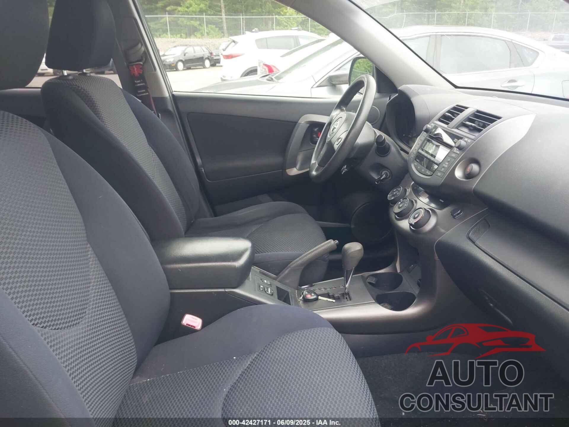 TOYOTA RAV4 2009 - JTMBF32V695006936
