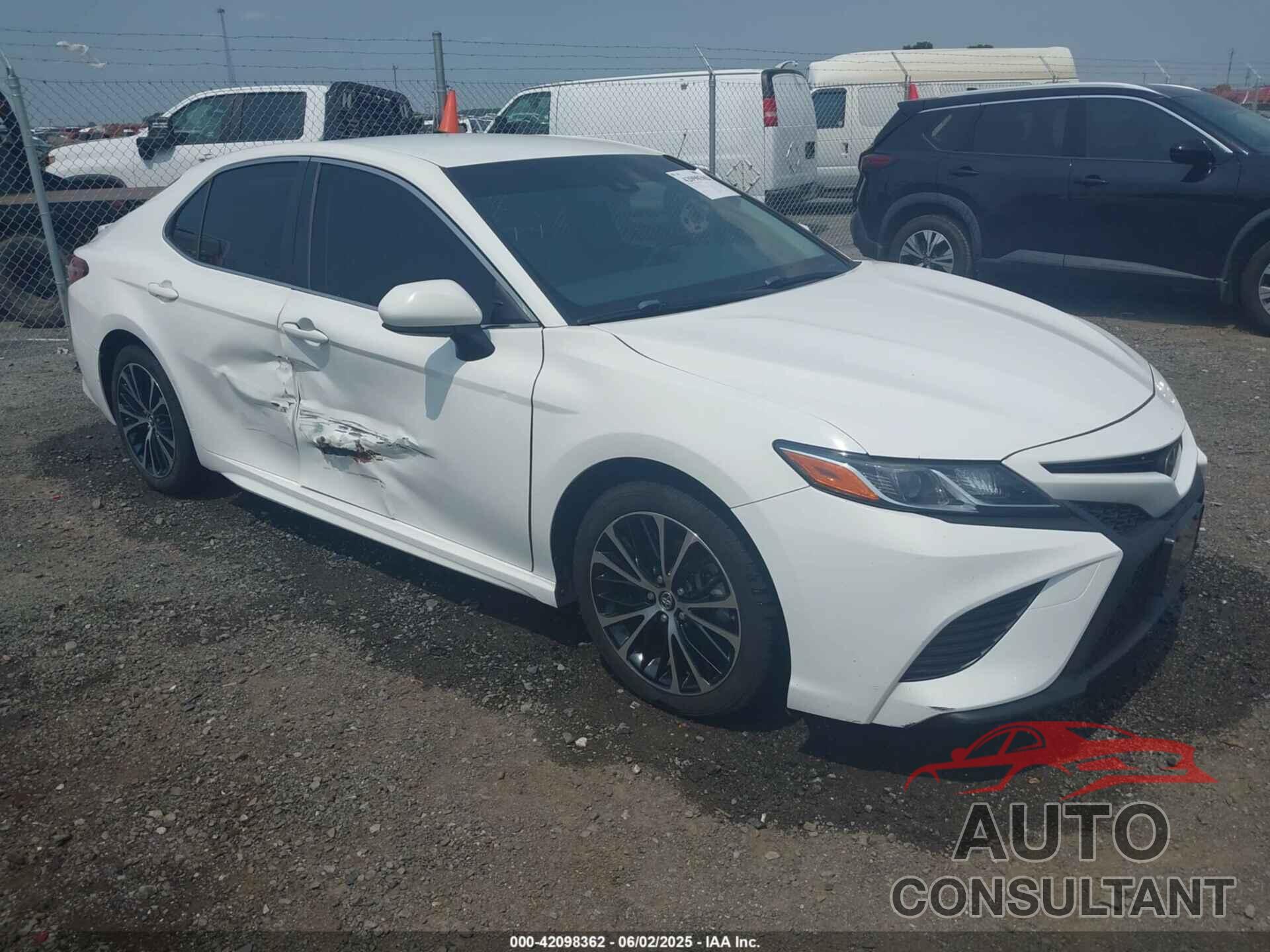 TOYOTA CAMRY 2018 - JTNB11HK7J3024003