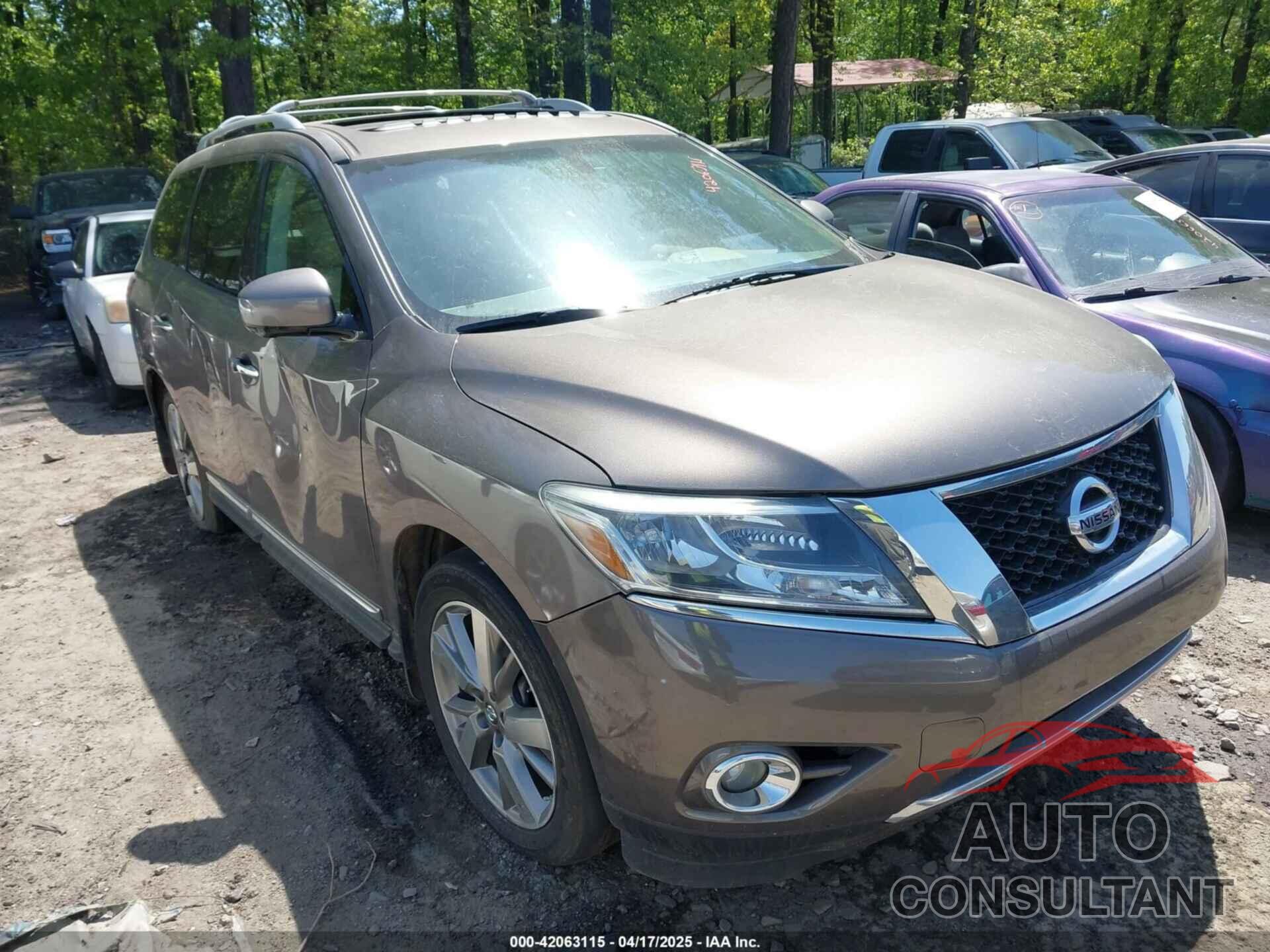 NISSAN PATHFINDER 2013 - 5N1AR2MM1DC678629
