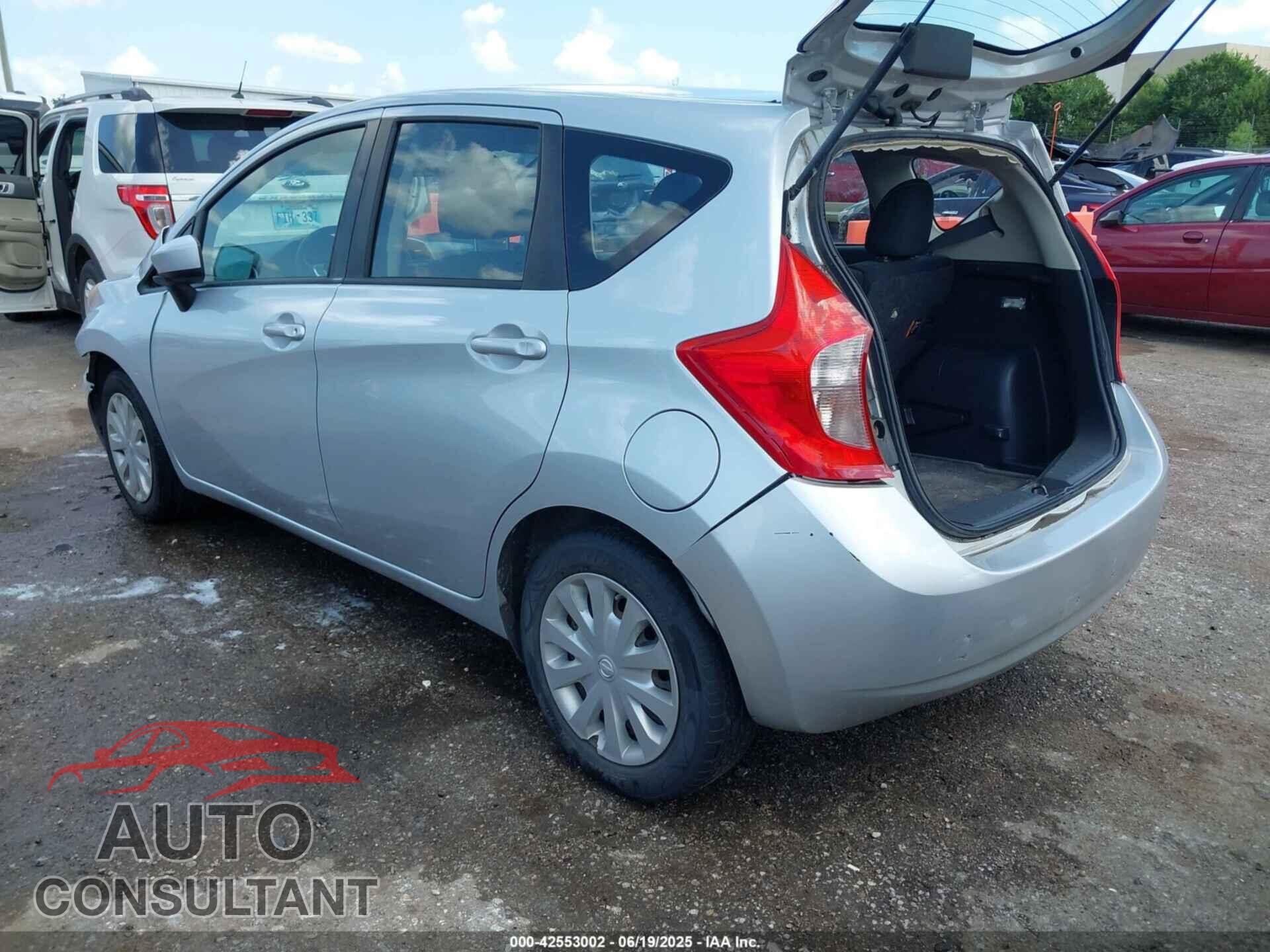 NISSAN VERSA NOTE 2015 - 3N1CE2CP3FL412723