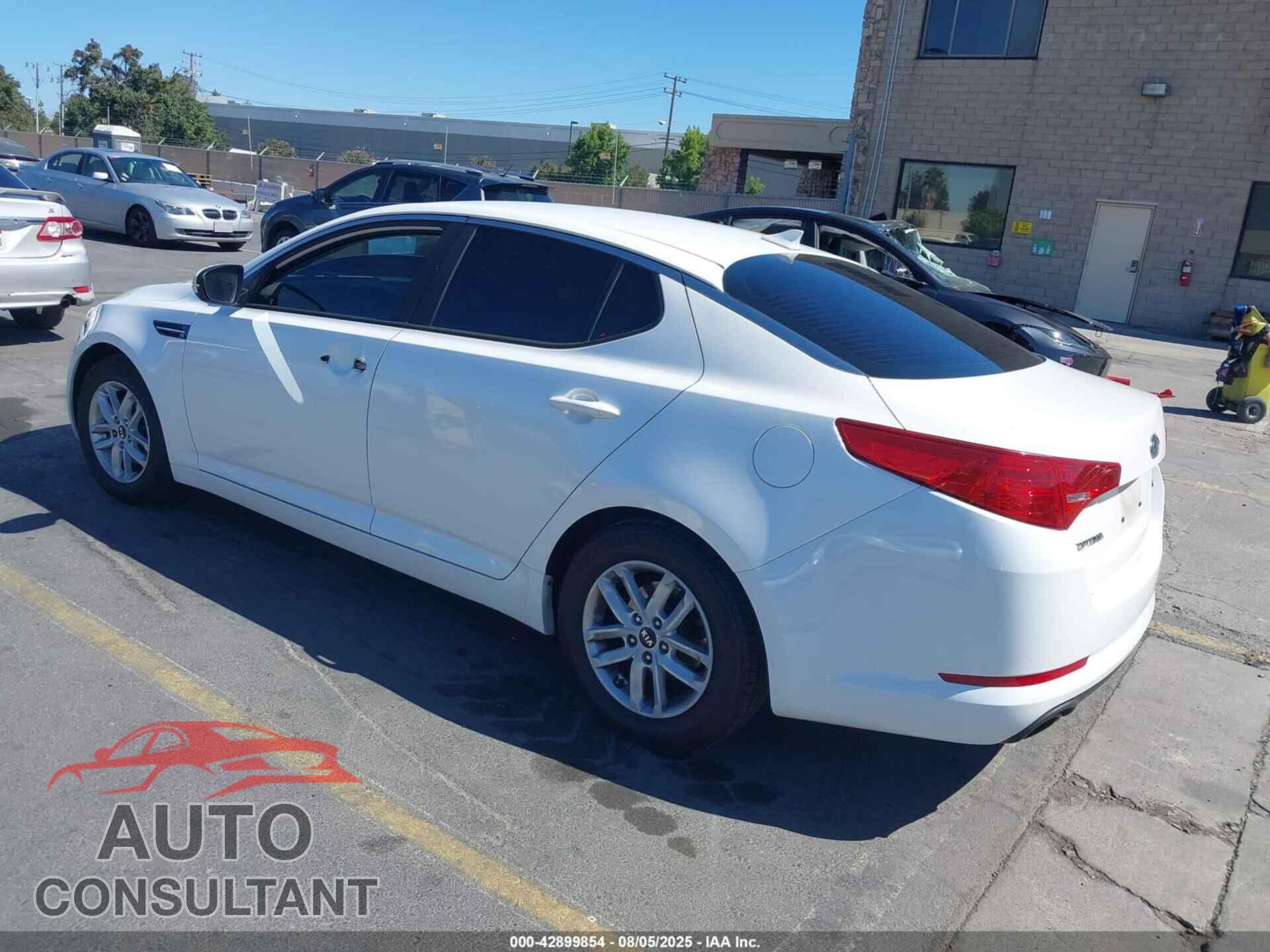 KIA OPTIMA 2011 - KNAGM4A77B5118183
