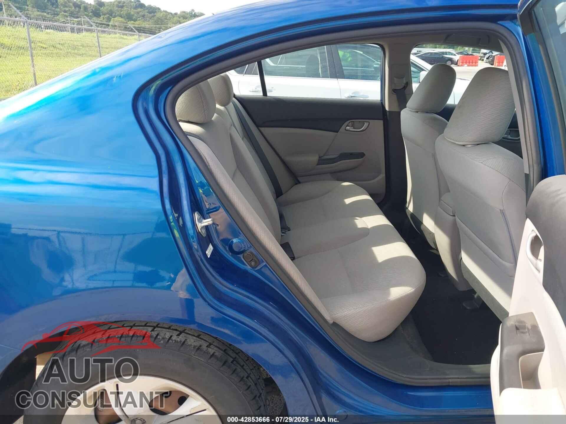 HONDA CIVIC 2013 - 19XFB2F57DE034792