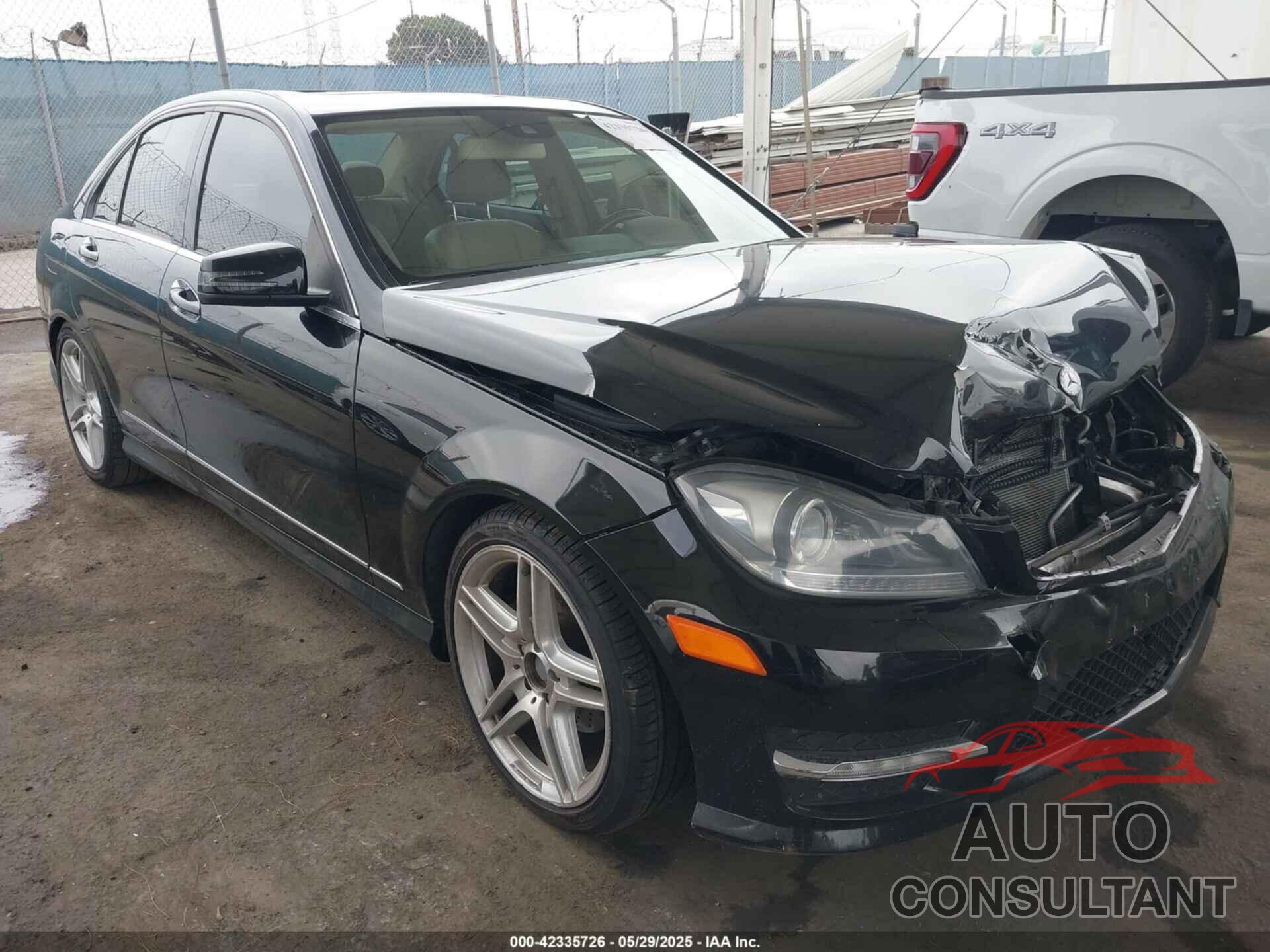 MERCEDES-BENZ C 250 2013 - WDDGF4HBXDA757505