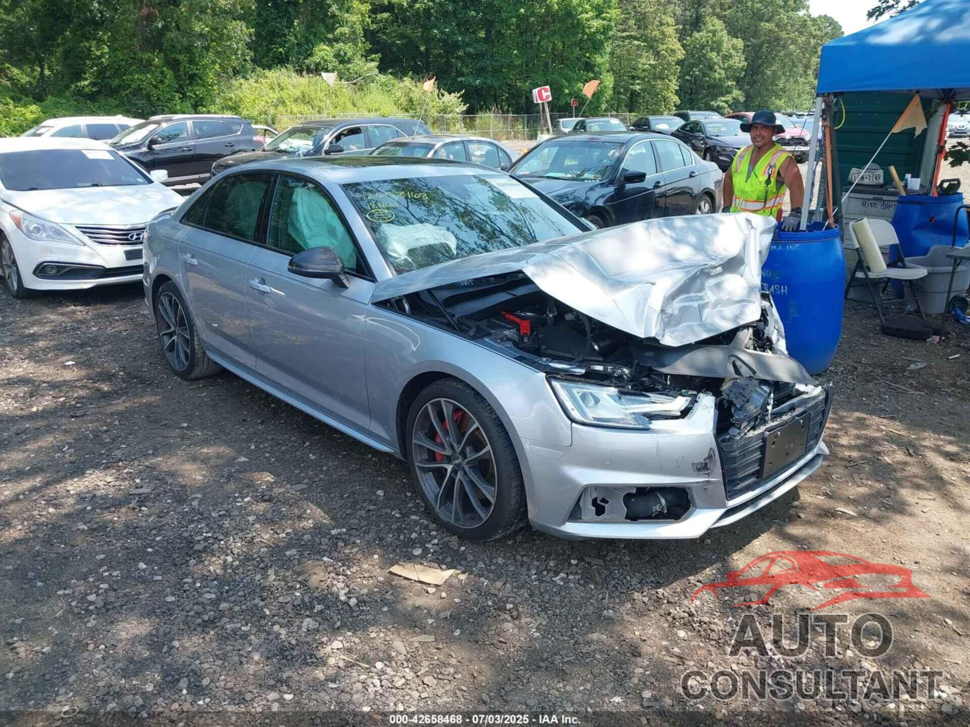 AUDI S4 2018 - WAUB4AF43JA037369