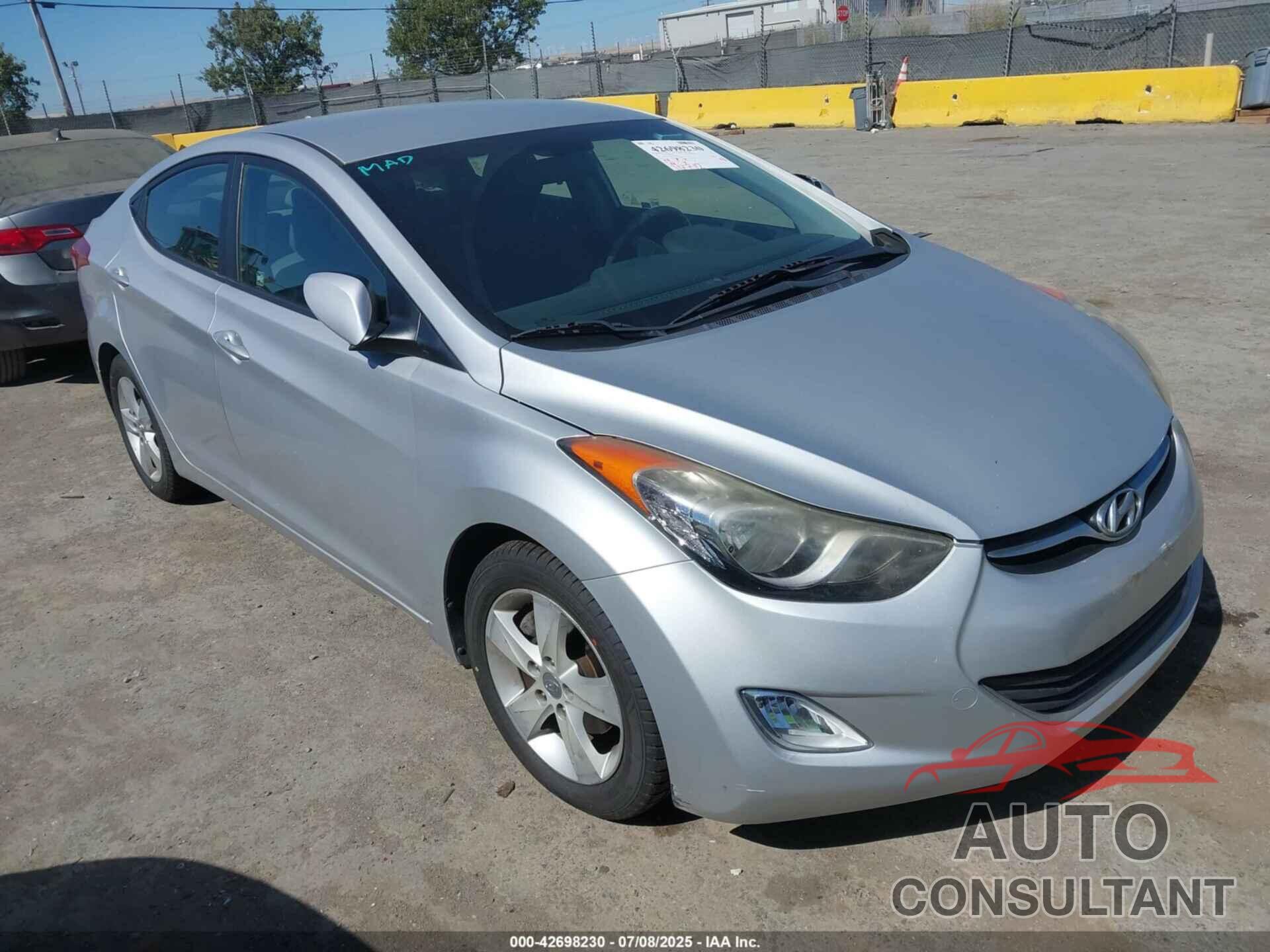 HYUNDAI ELANTRA 2012 - KMHDH4AE8CU288855