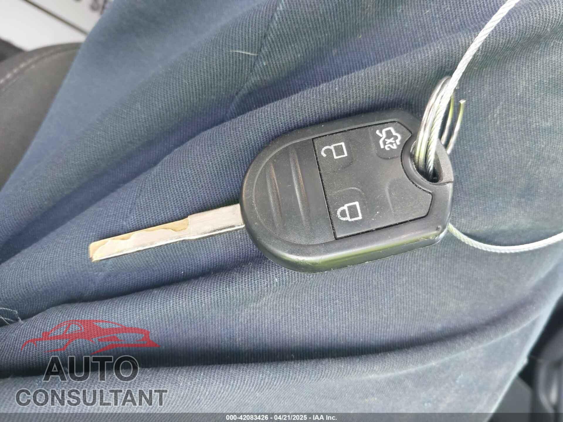 FORD FOCUS 2015 - 1FADP3F2XFL313187