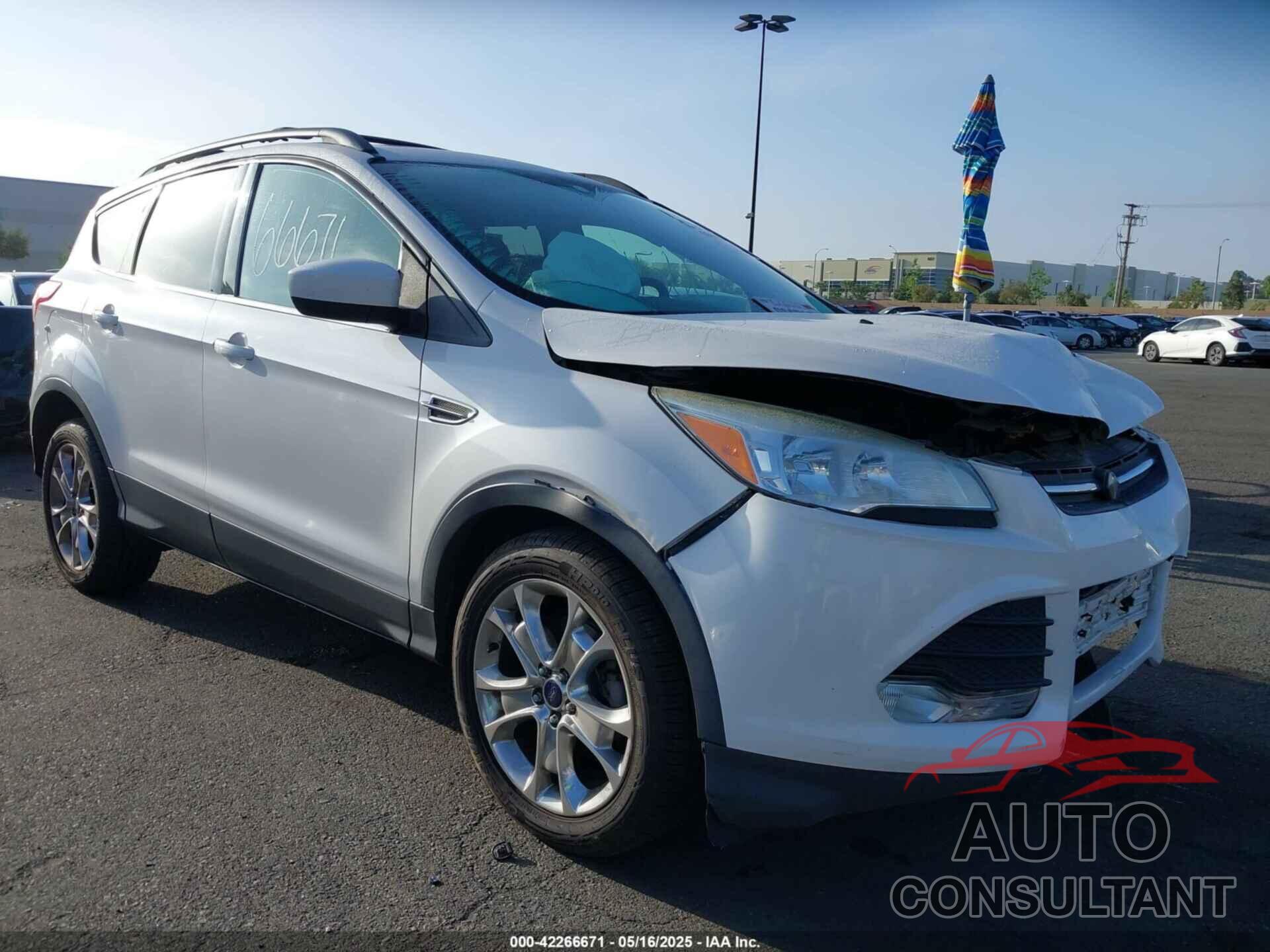 FORD ESCAPE 2013 - 1FMCU0GX3DUB96899
