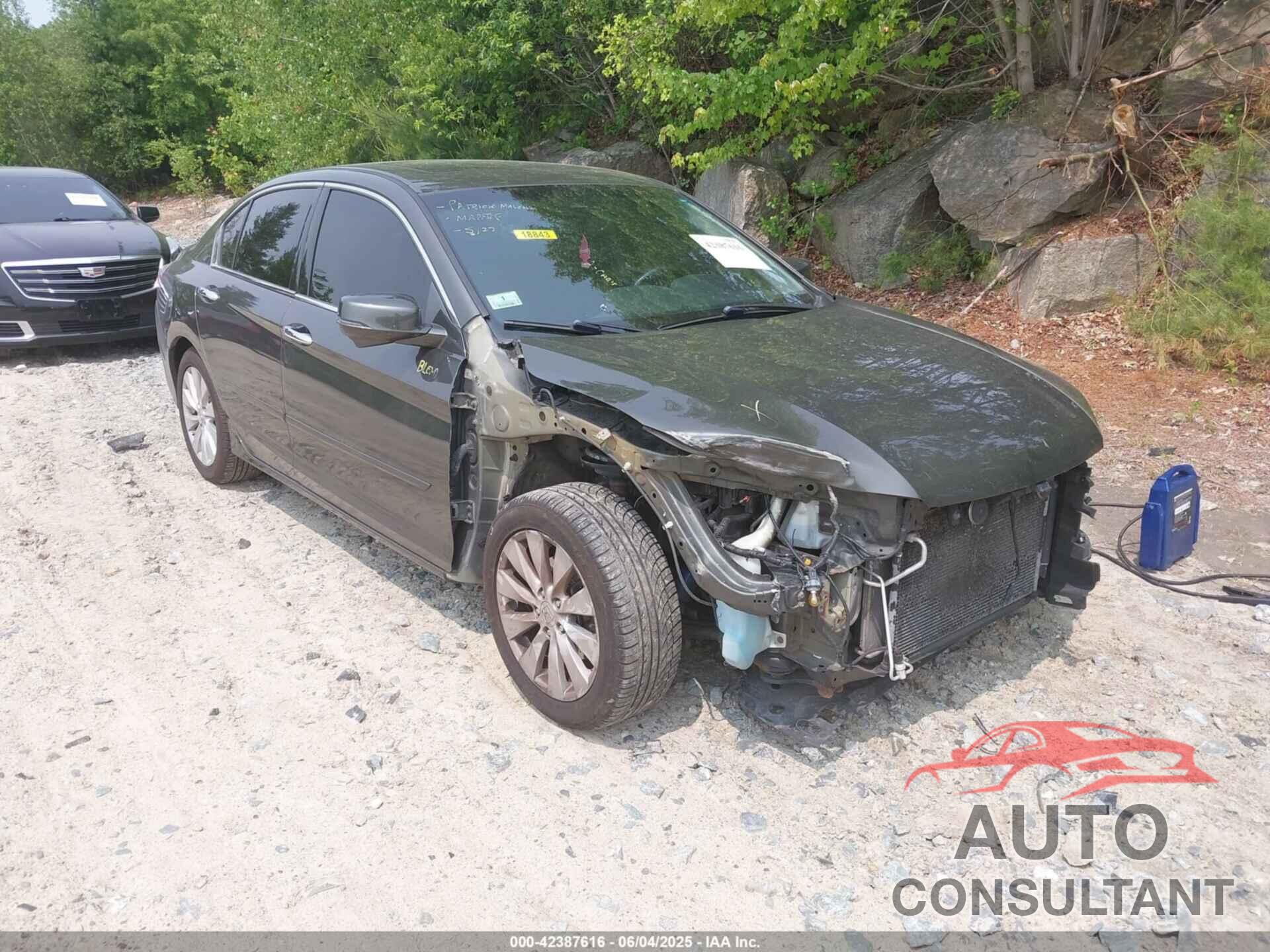 HONDA ACCORD 2013 - 1HGCR3F85DA035104
