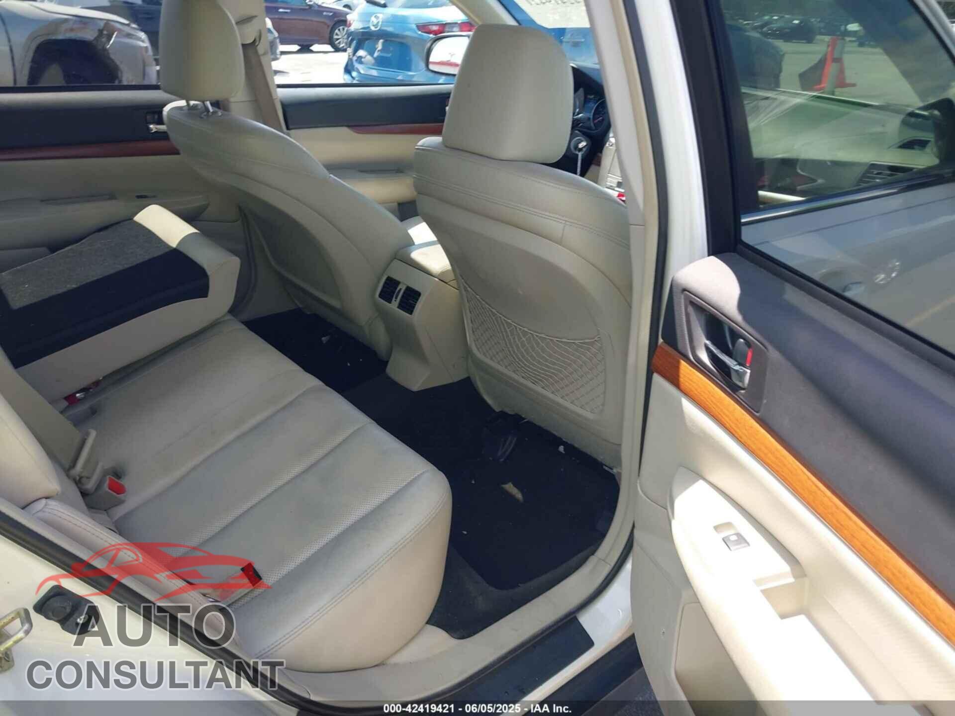 SUBARU OUTBACK 2014 - 4S4BRBLC7E3248103