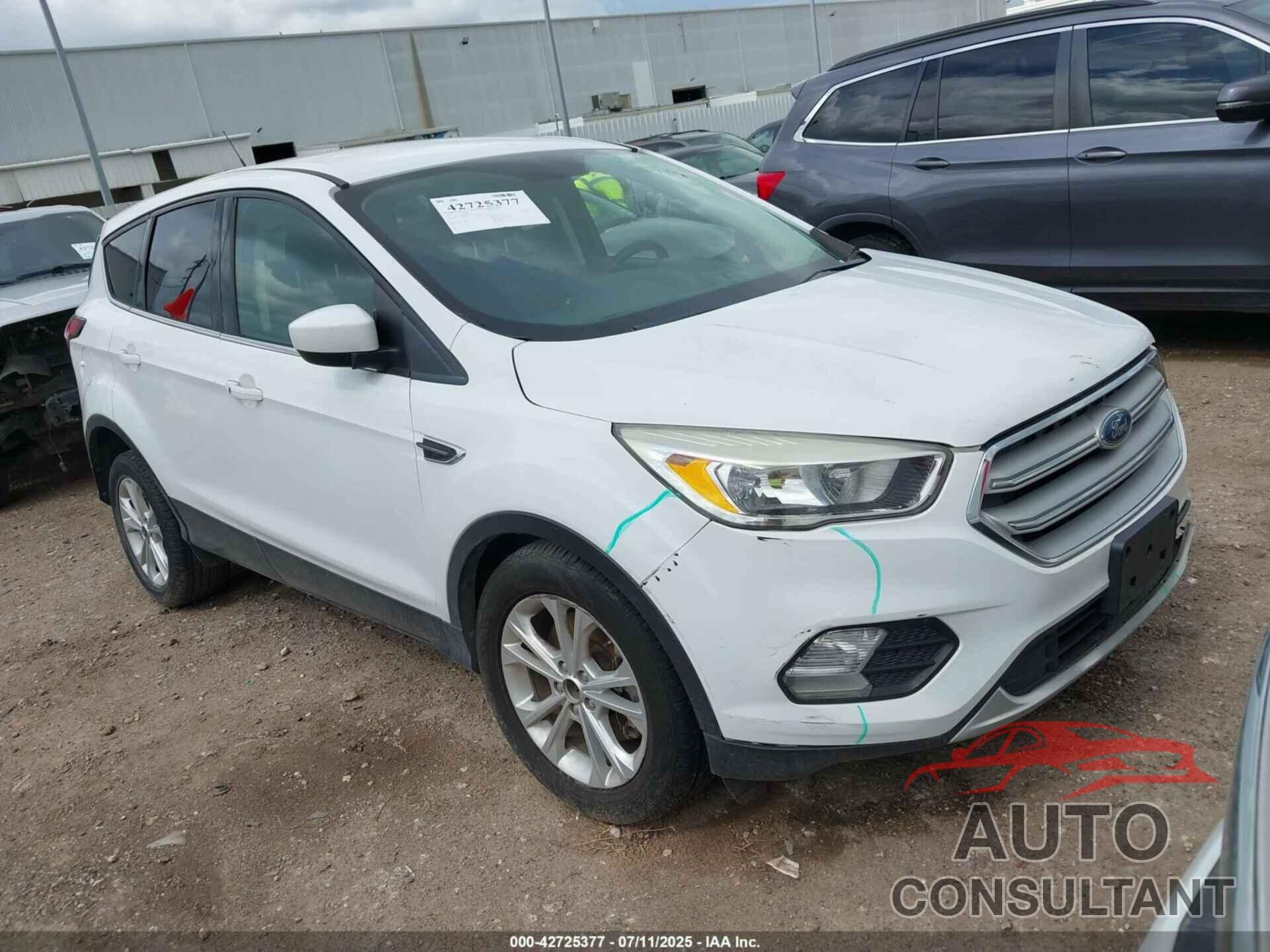 FORD ESCAPE 2019 - 1FMCU0G99KUB66336