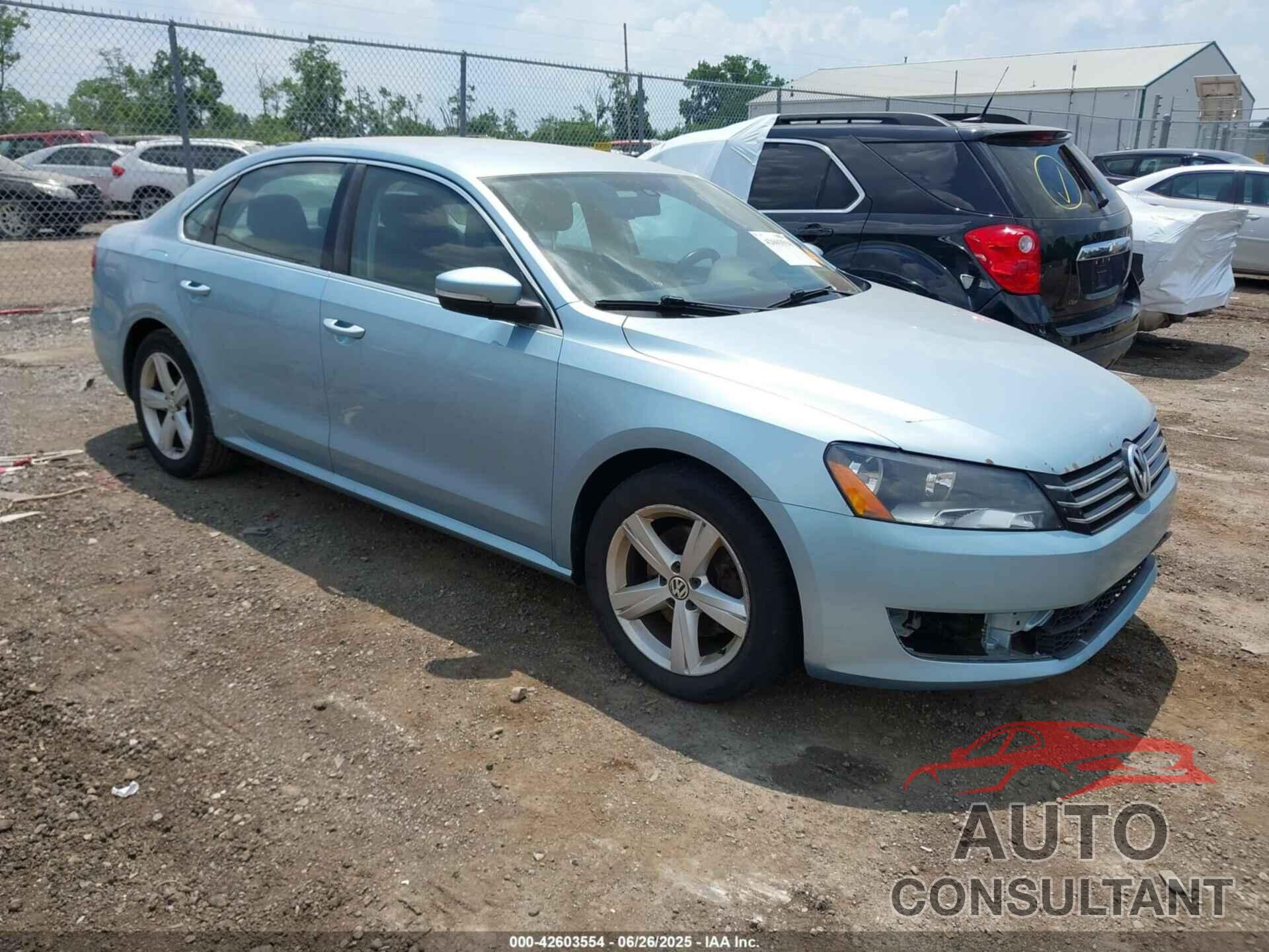 VOLKSWAGEN PASSAT 2013 - 1VWBP7A33DC057302