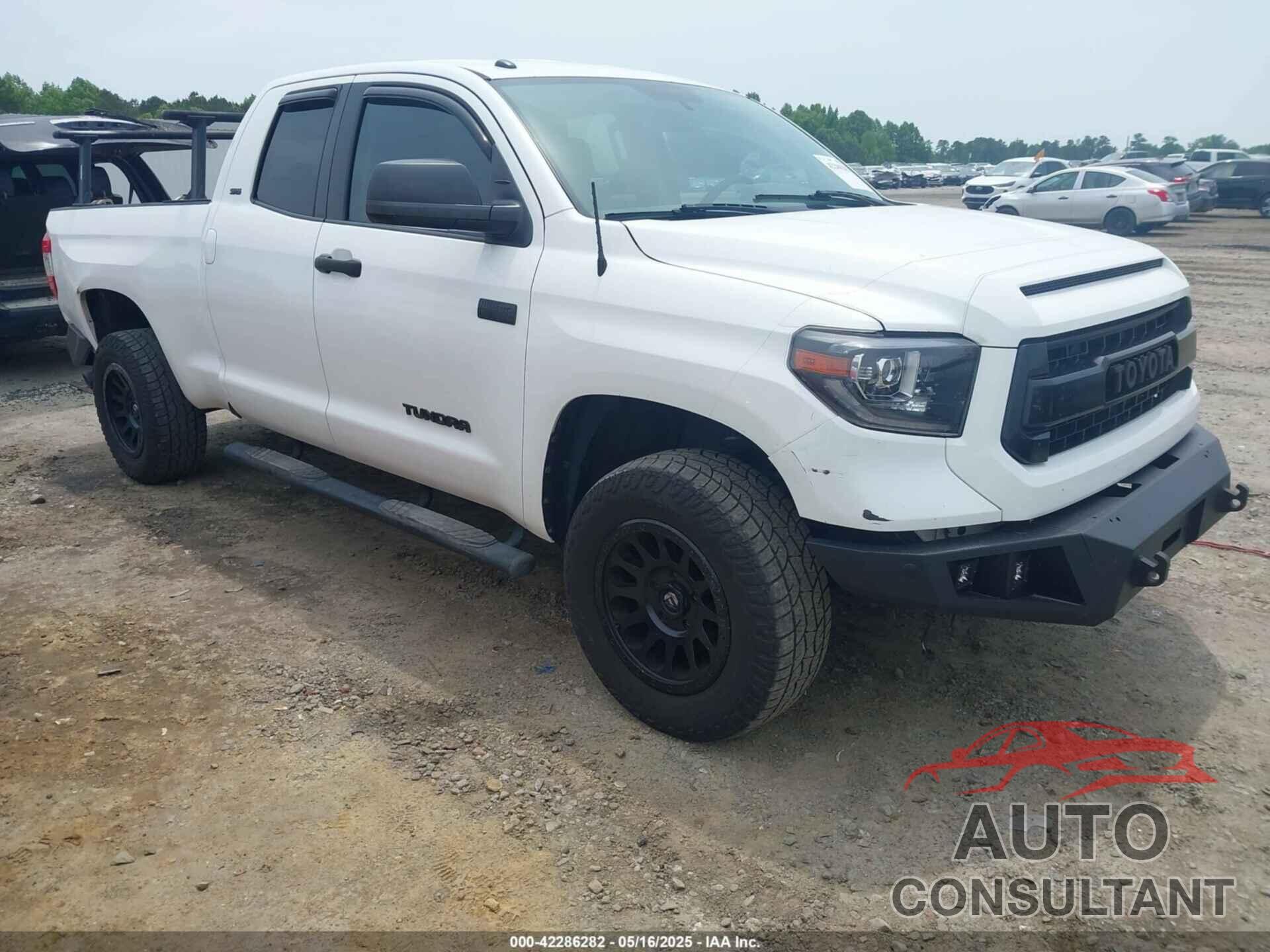 TOYOTA TUNDRA 2017 - 5TFUW5F16HX626071