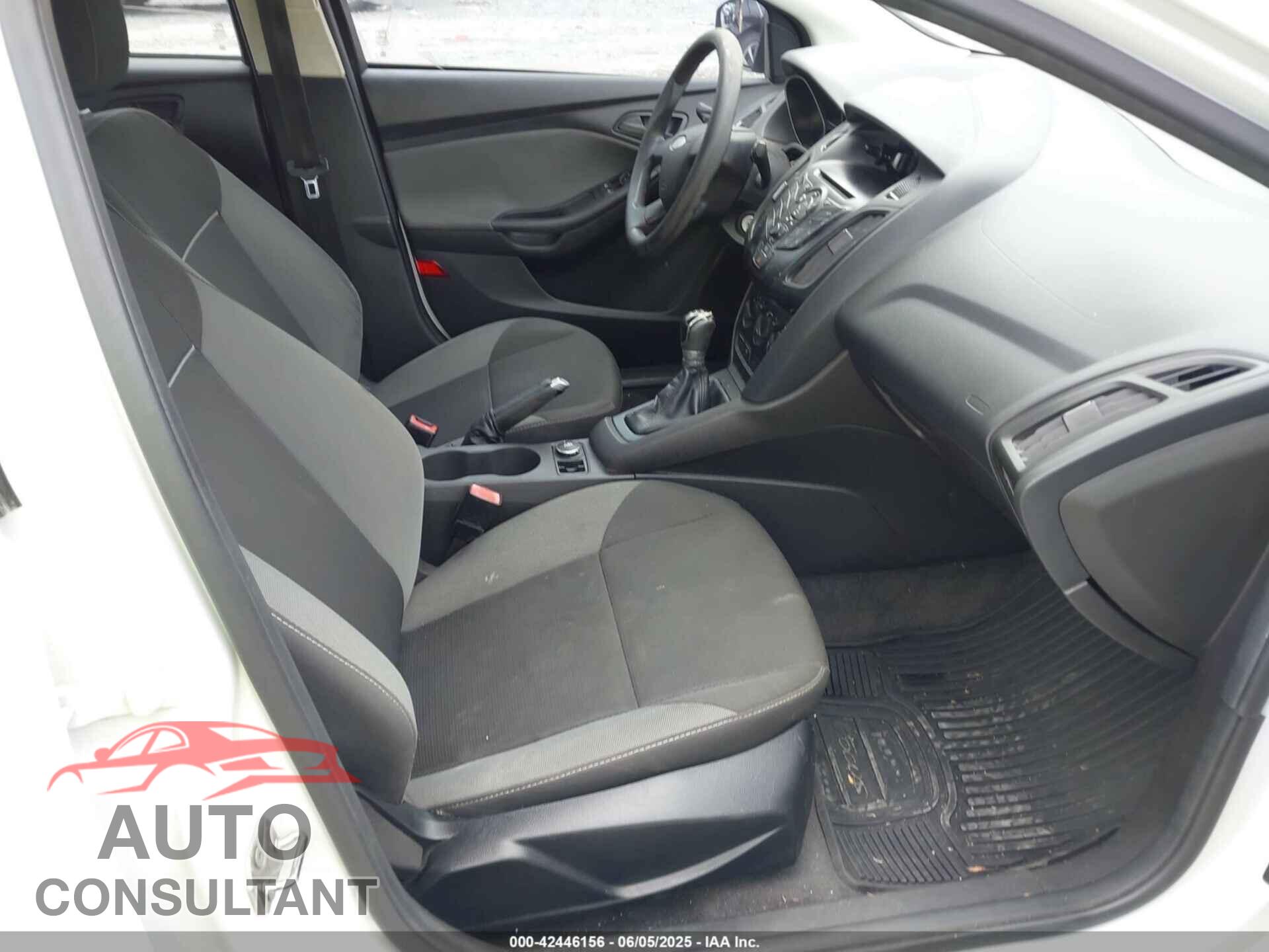 FORD FOCUS 2012 - 1FAHP3E21CL287433