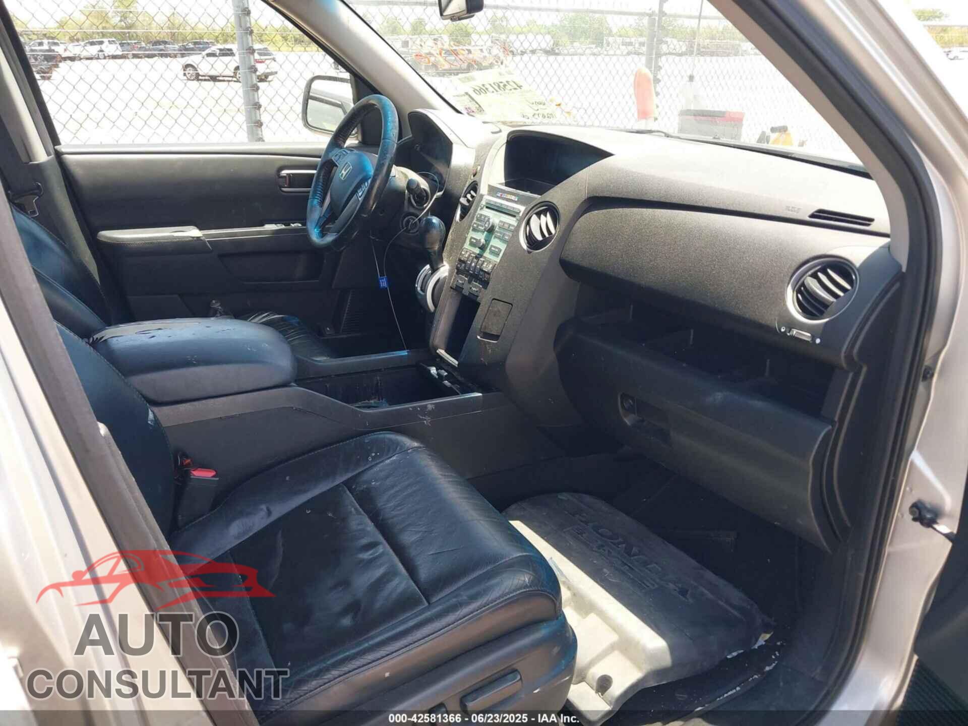 HONDA PILOT 2011 - 5FNYF3H53BB033212