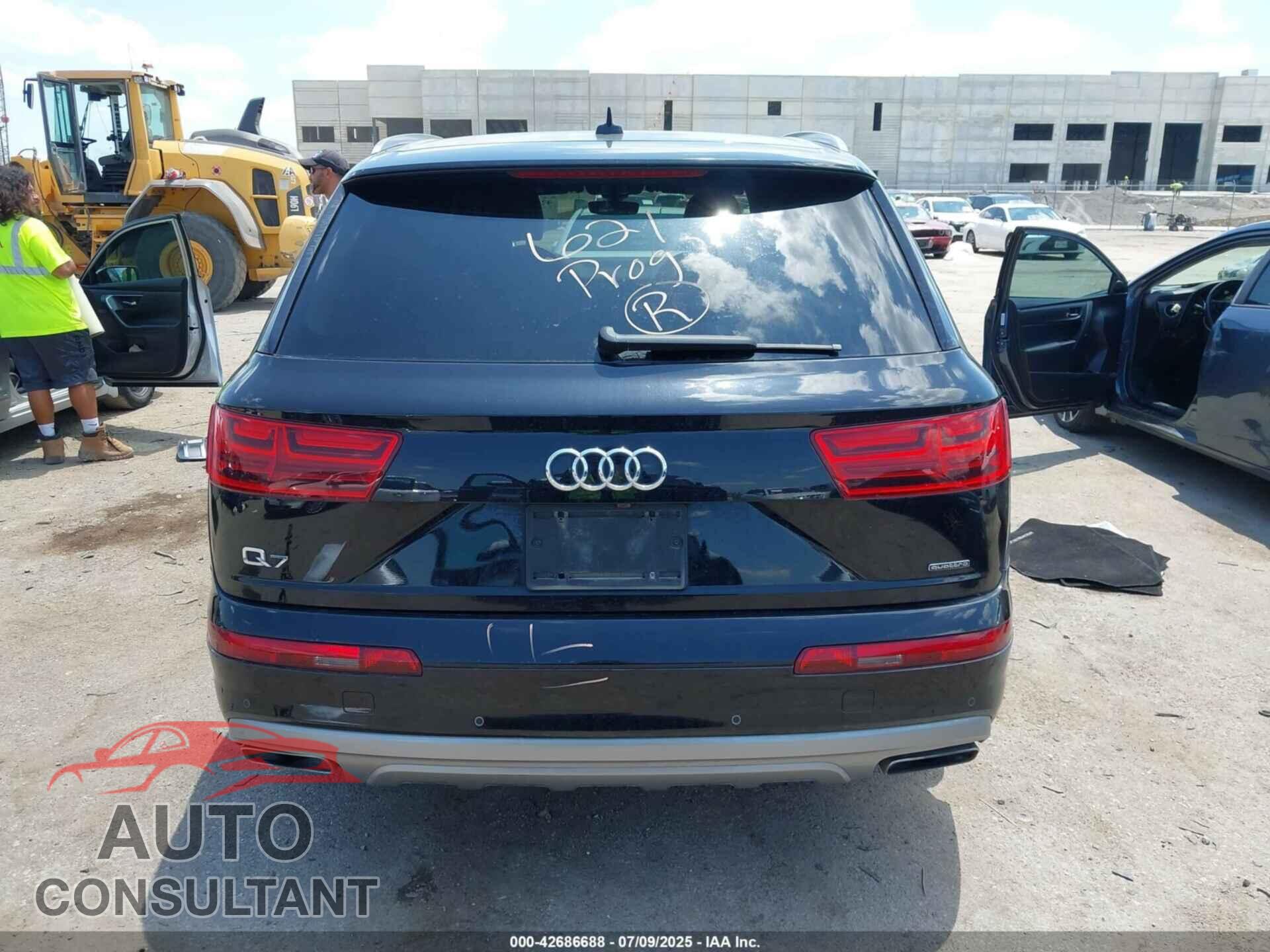AUDI Q7 2017 - WA1AHAF73HD037680