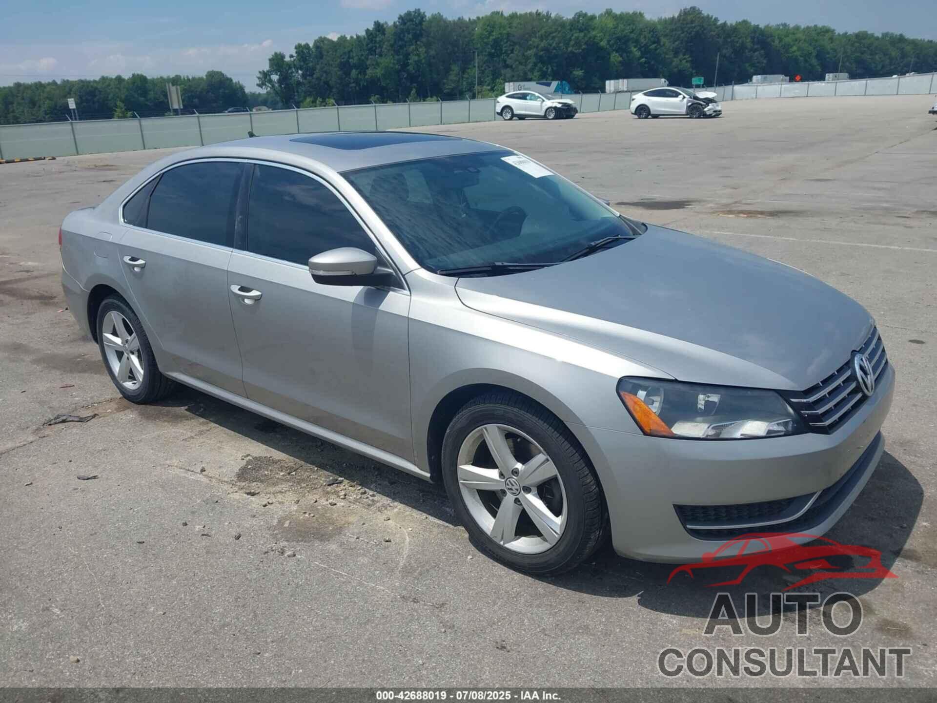VOLKSWAGEN PASSAT 2013 - 1VWBN7A35DC122060