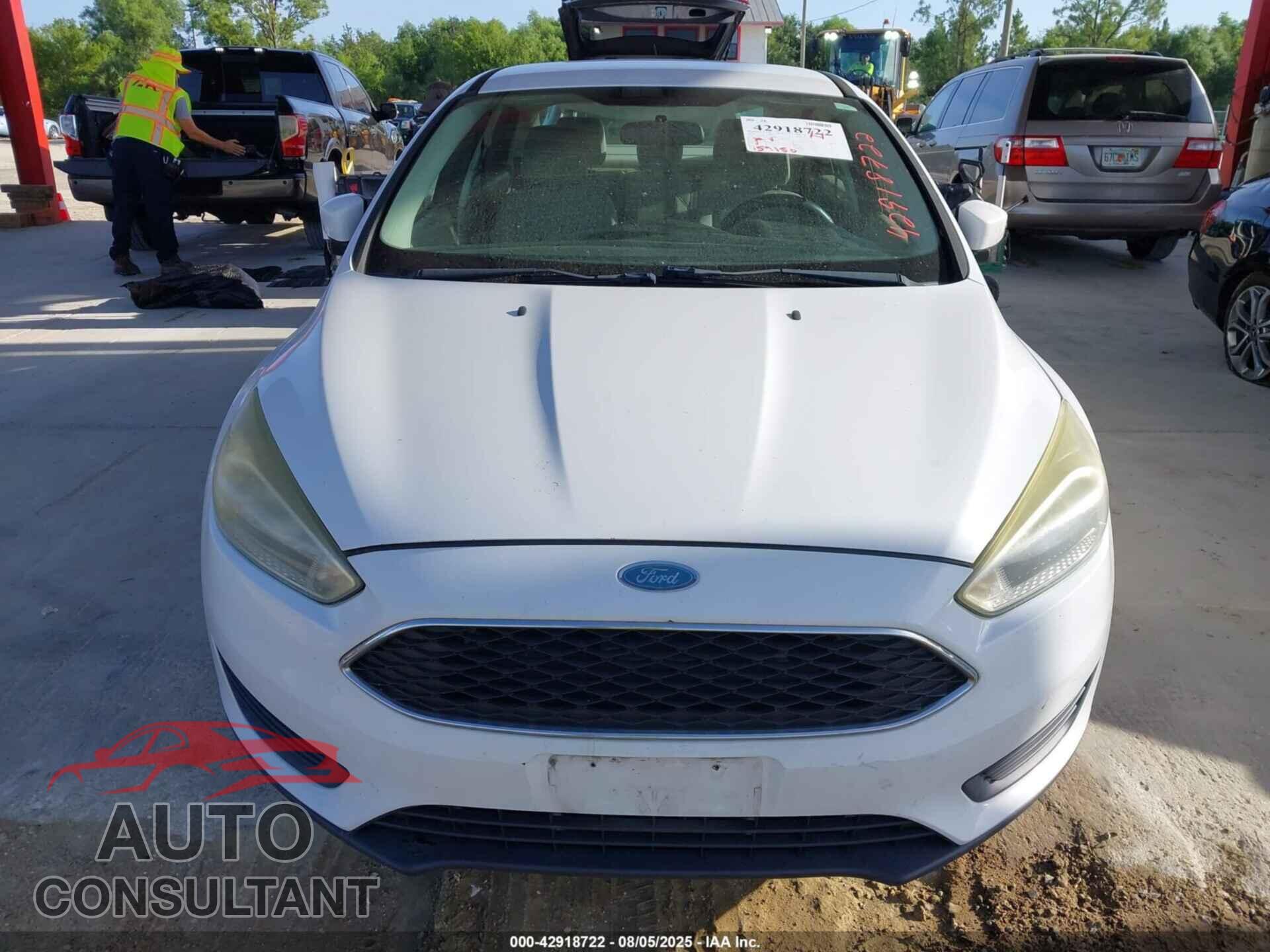 FORD FOCUS 2015 - 1FADP3F21FL316981