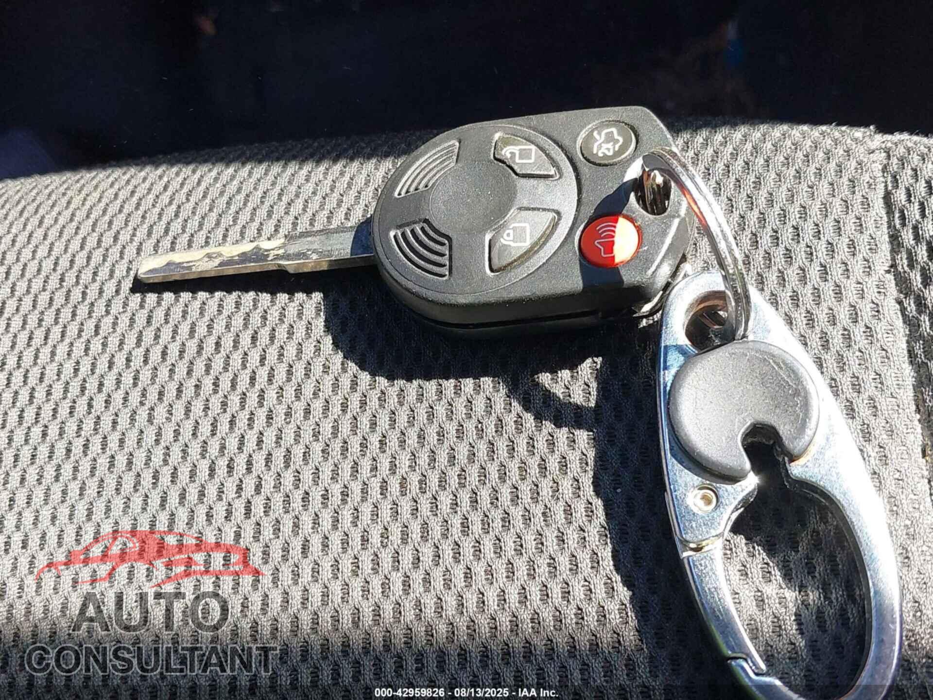FORD FOCUS 2014 - 1FADP3F28EL275005