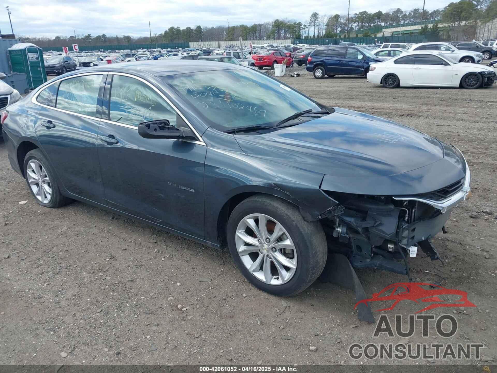 CHEVROLET MALIBU 2019 - 1G1ZD5ST2KF213153