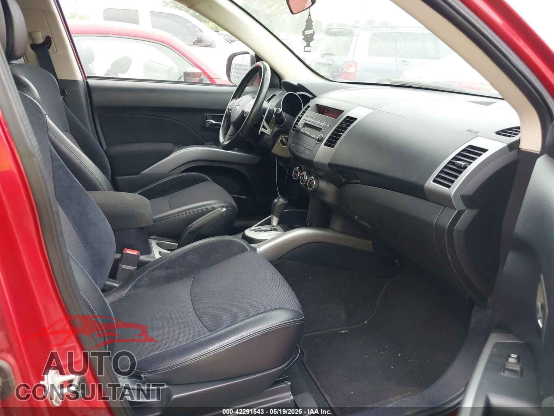 MITSUBISHI OUTLANDER 2013 - JA4AS3AW2DU016017
