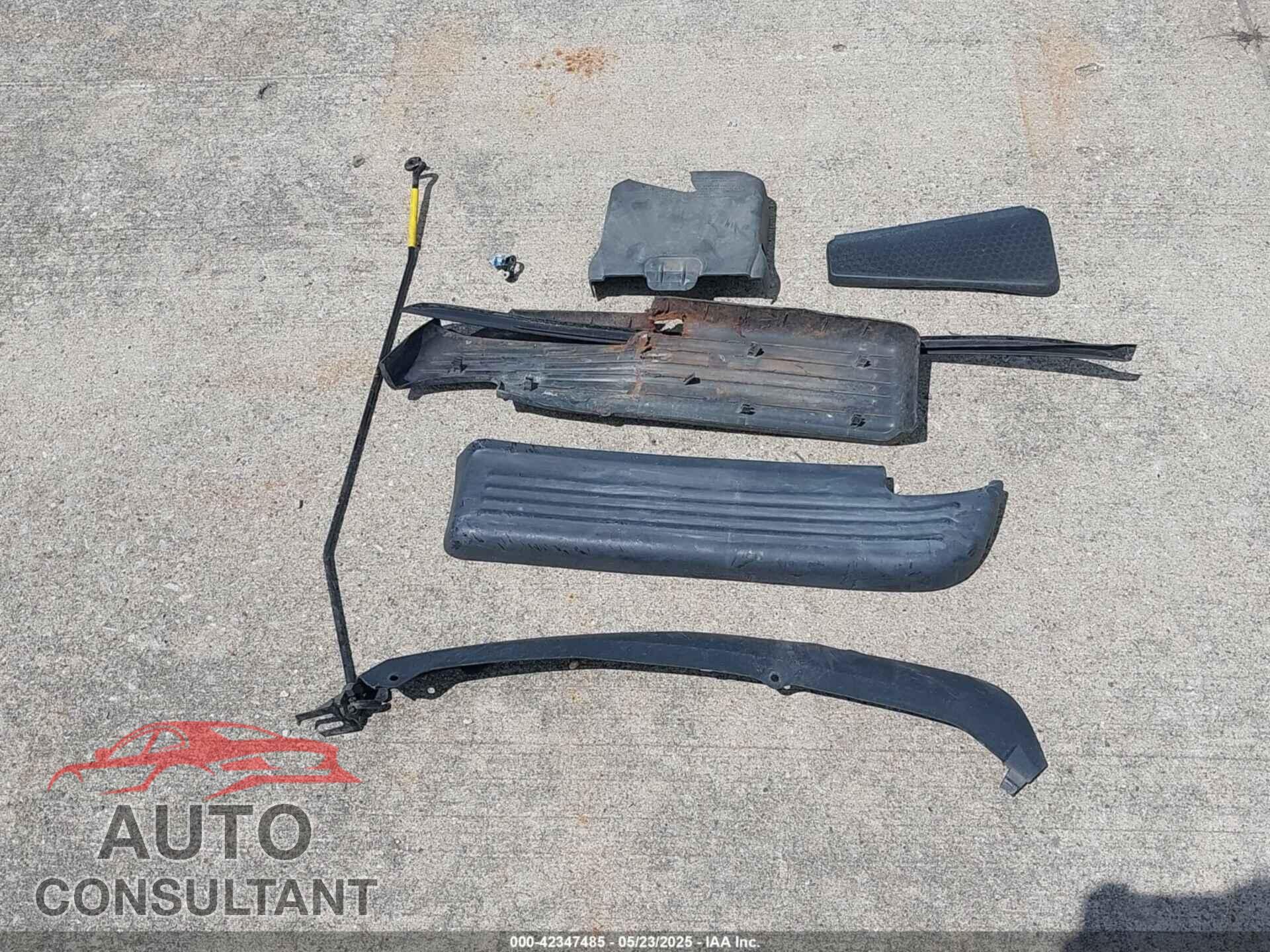 FORD FOCUS 2013 - 1FADP3F23DL289683