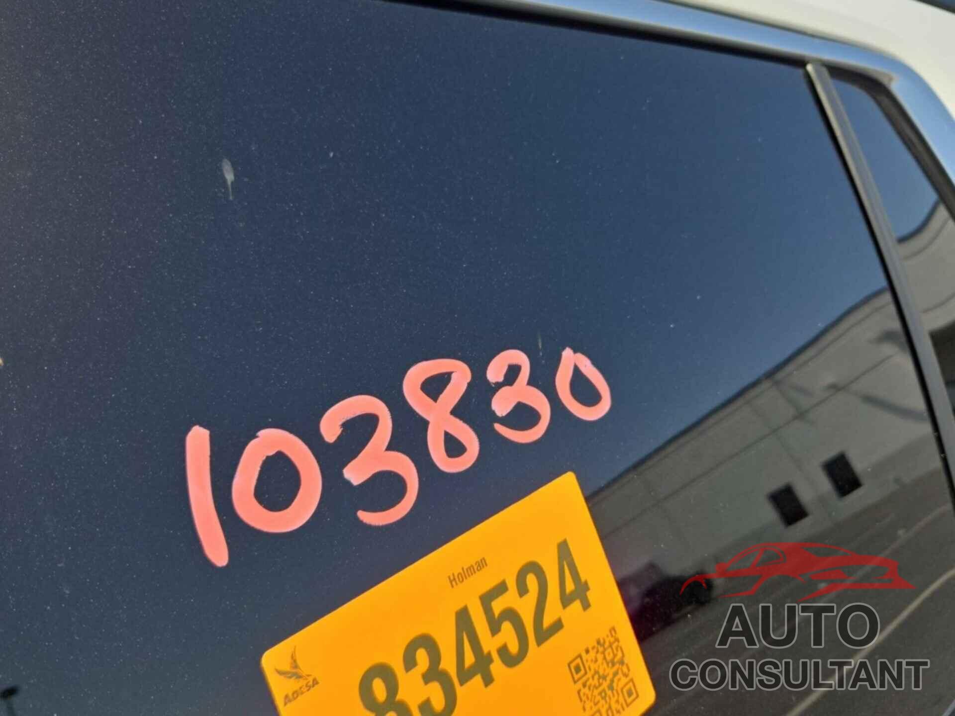 CHEVROLET TRAVERSE 2022 - 1GNERHKW7NJ177665