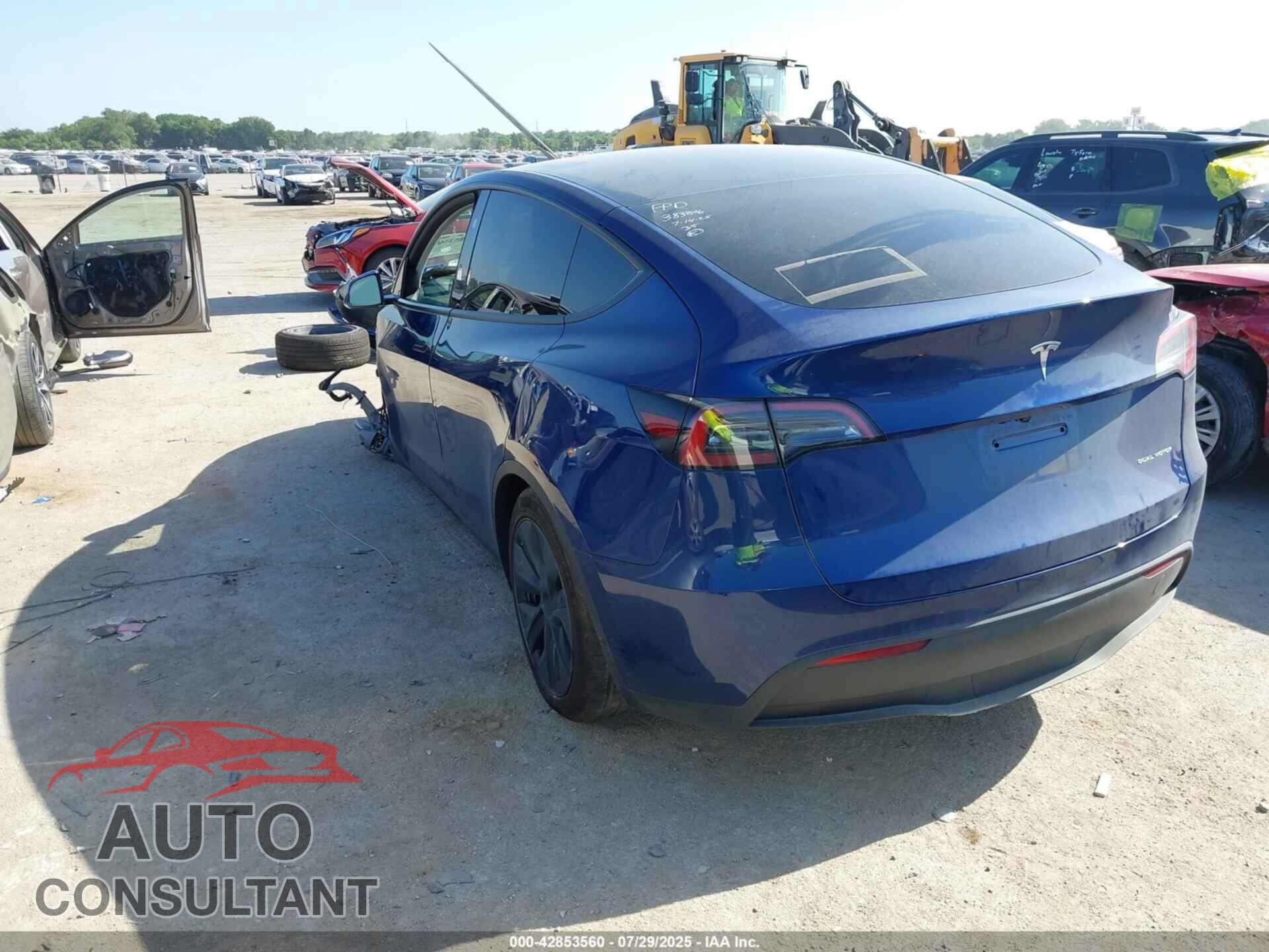 TESLA MODEL Y 2025 - 7SAYGAEE9SF288732