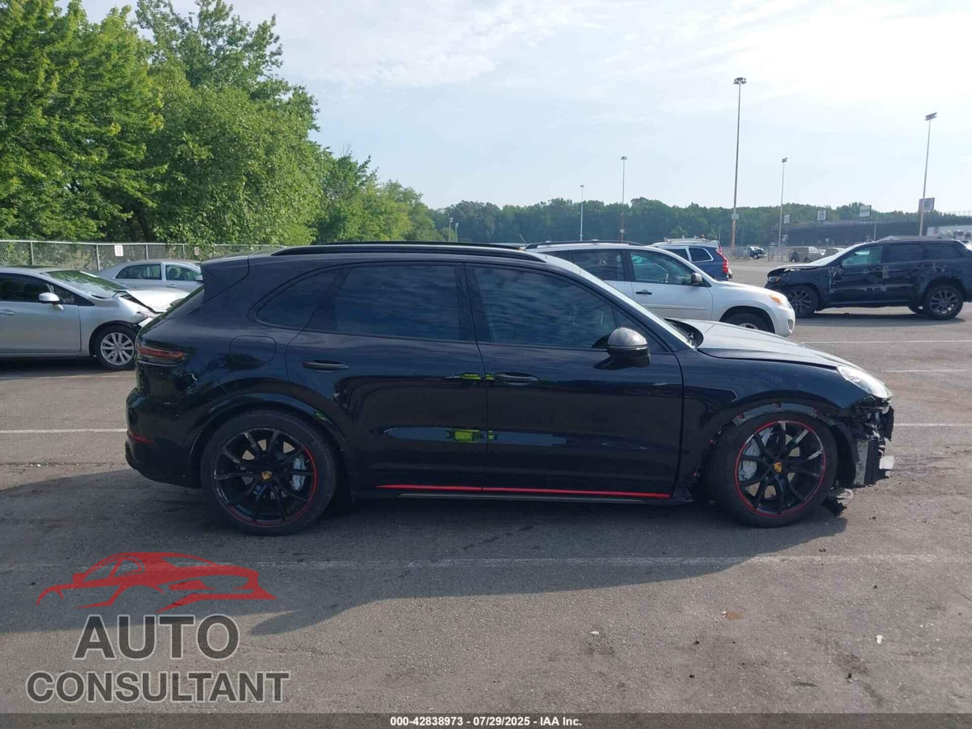 PORSCHE CAYENNE 2019 - WP1AF2AY4KDA80500