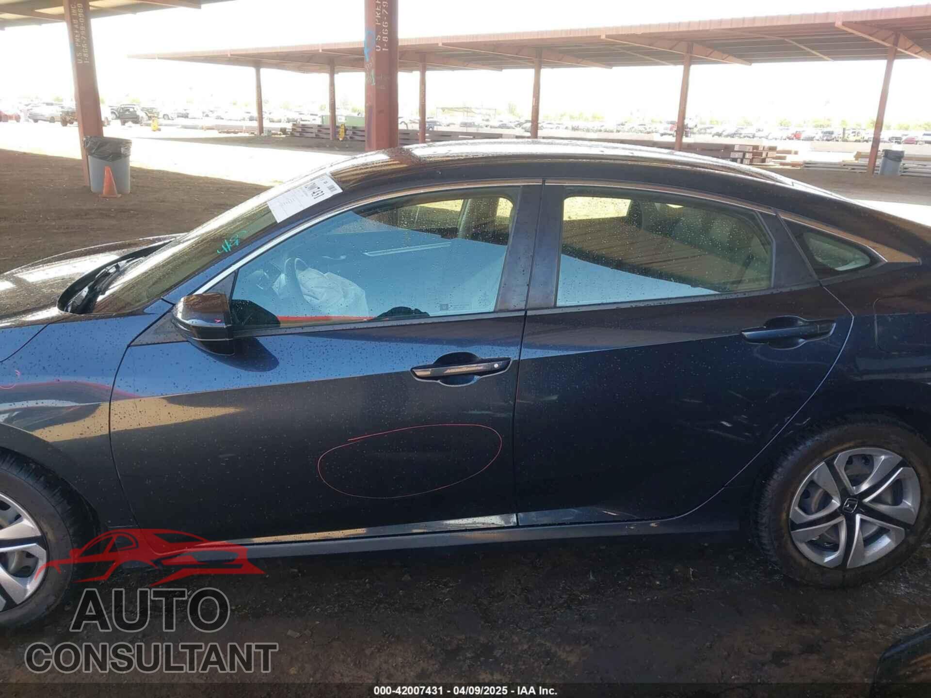HONDA CIVIC 2018 - 2HGFC2F53JH525407