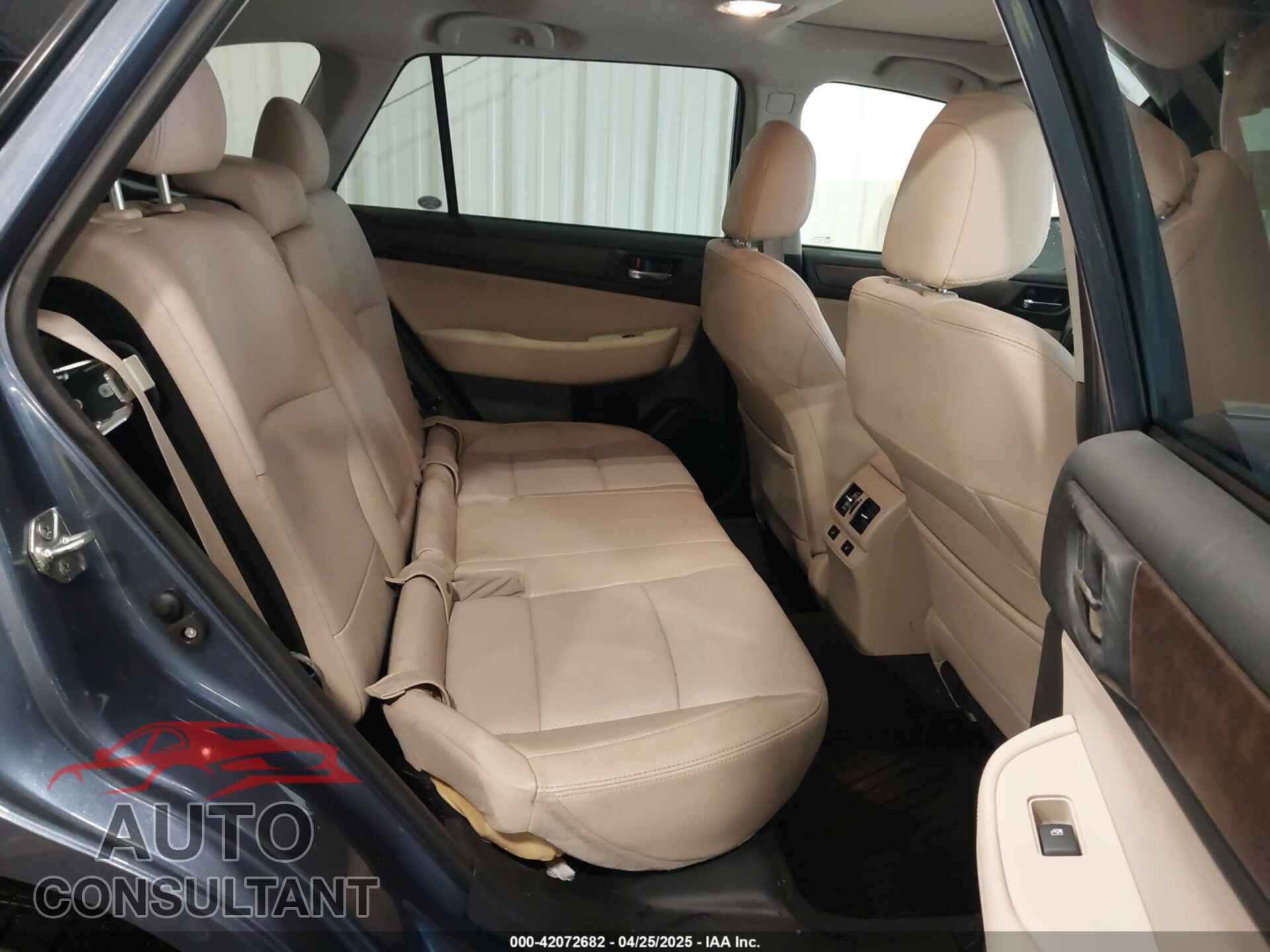 SUBARU OUTBACK 2017 - 4S4BSANC2H3377513