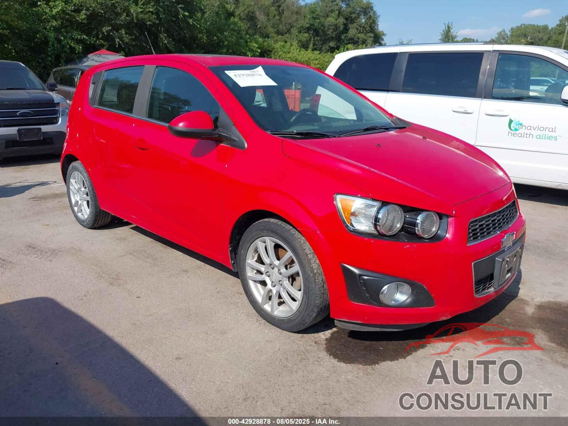 CHEVROLET SONIC 2014 - 1G1JC6SH8E4108263