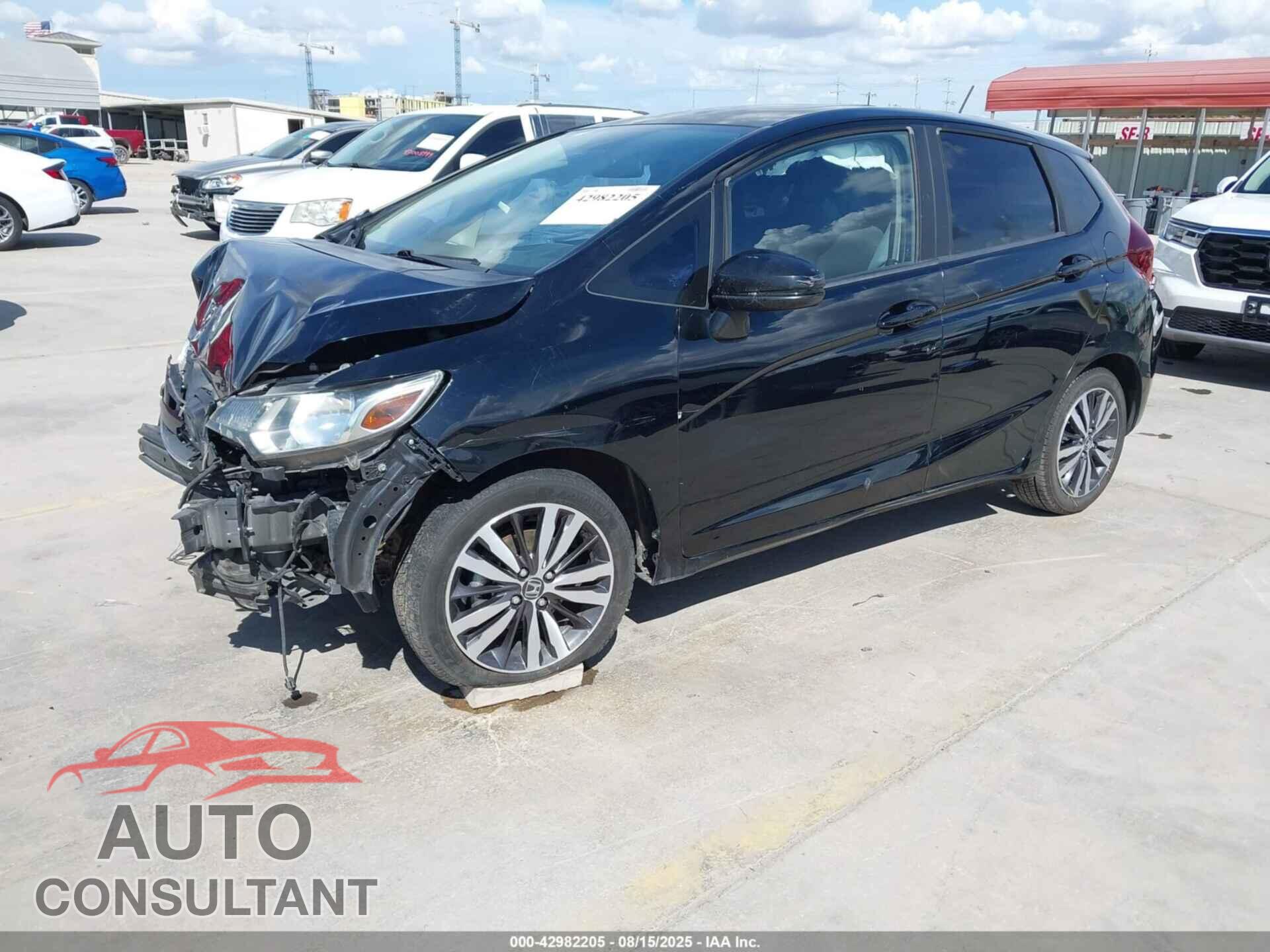 HONDA FIT 2017 - JHMGK5H72HS016495