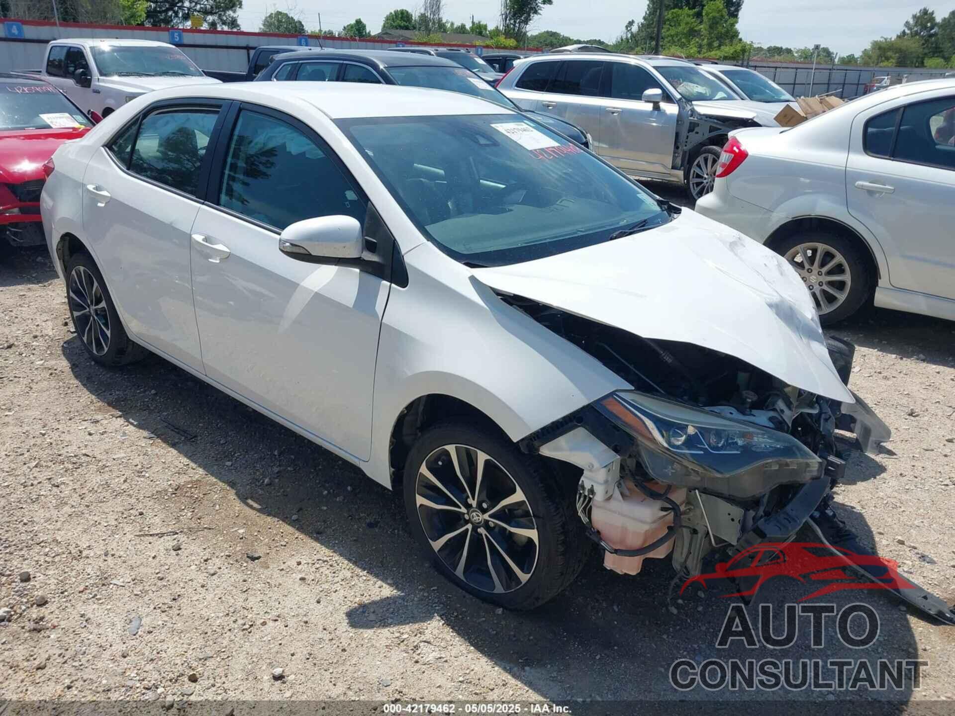 TOYOTA COROLLA 2018 - 5YFBURHE9JP748643