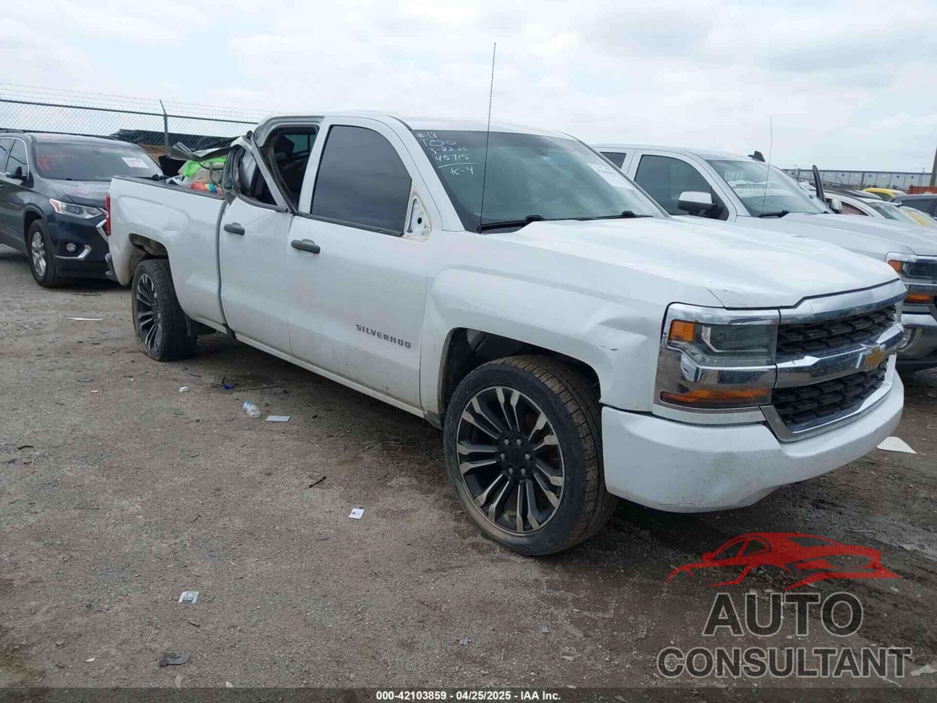 CHEVROLET SILVERADO 1500 2017 - 1GCRCNEH6HZ287765