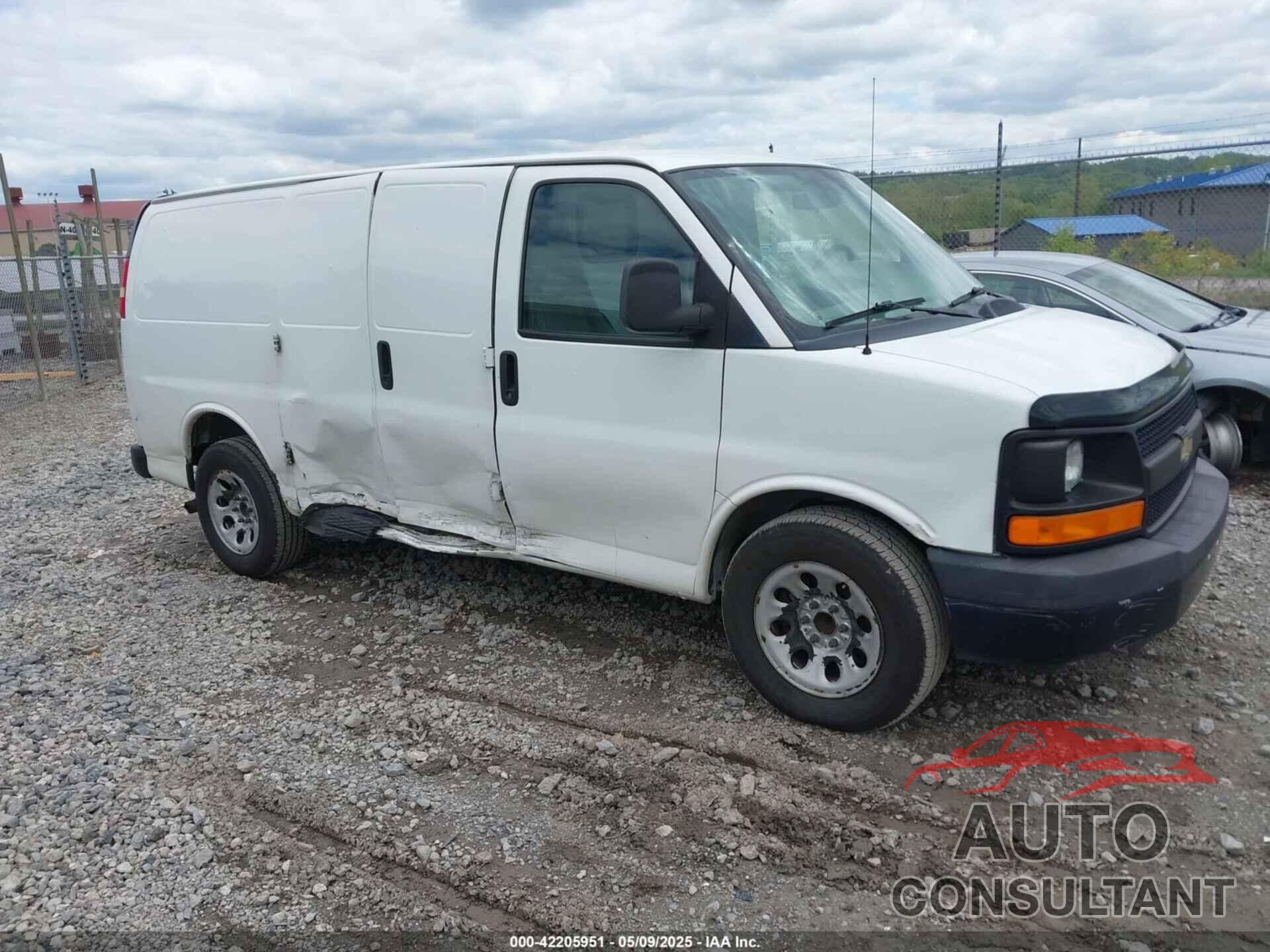 CHEVROLET EXPRESS 1500 2014 - 1GCSGAFX8E1104025