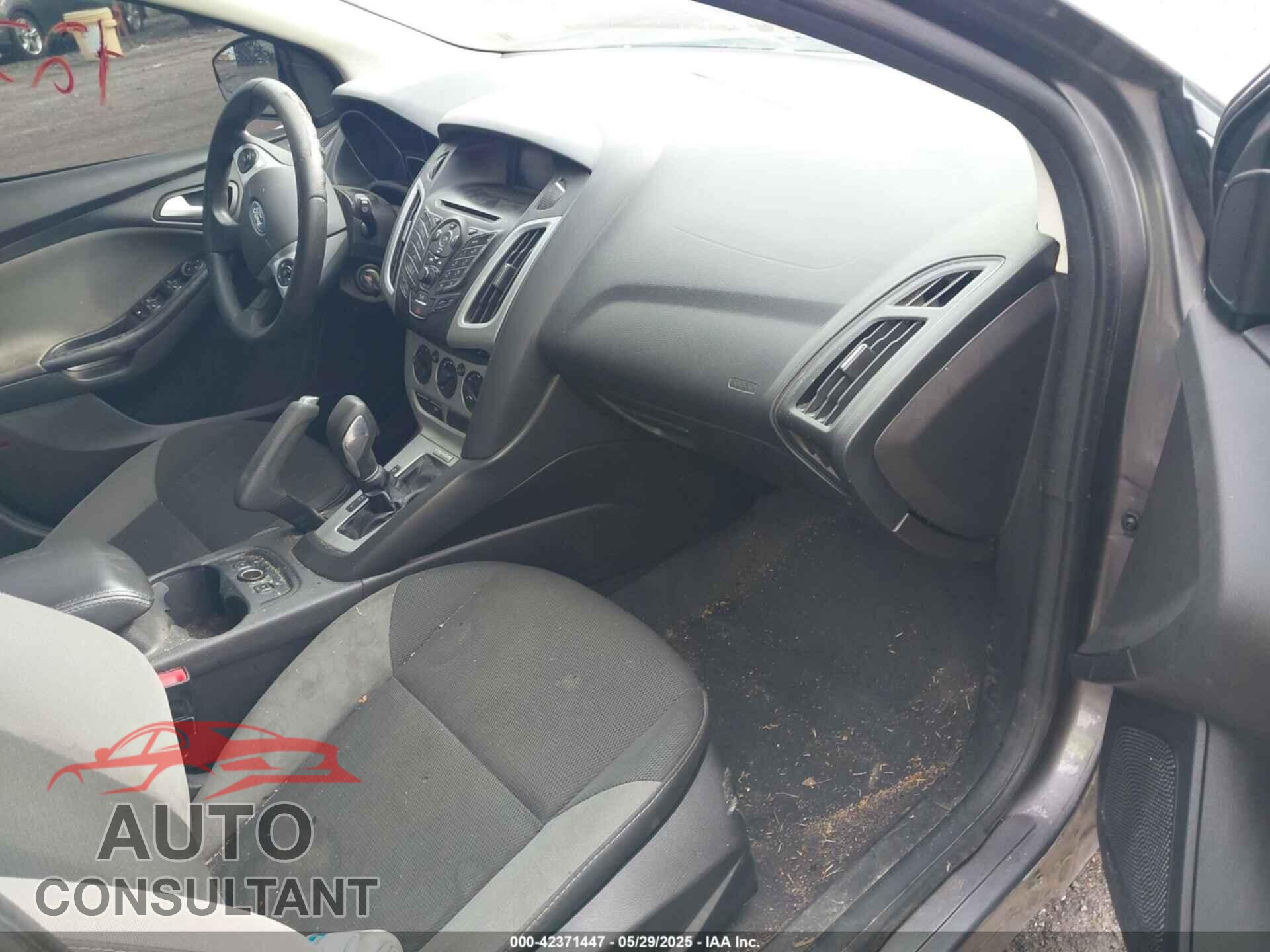 FORD FOCUS 2014 - 1FADP3K23EL361196