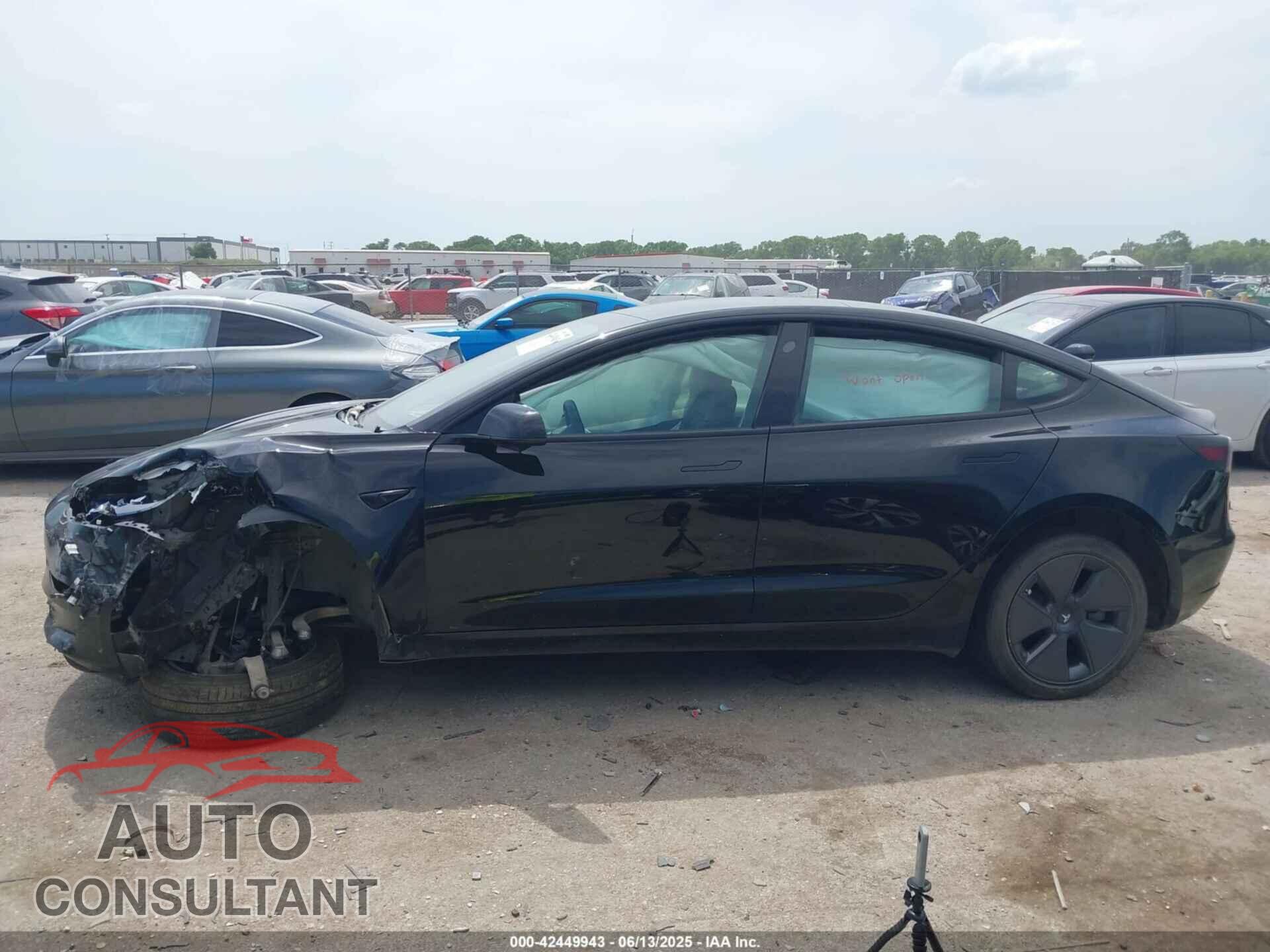 TESLA MODEL 3 2023 - 5YJ3E1EAXPF453415