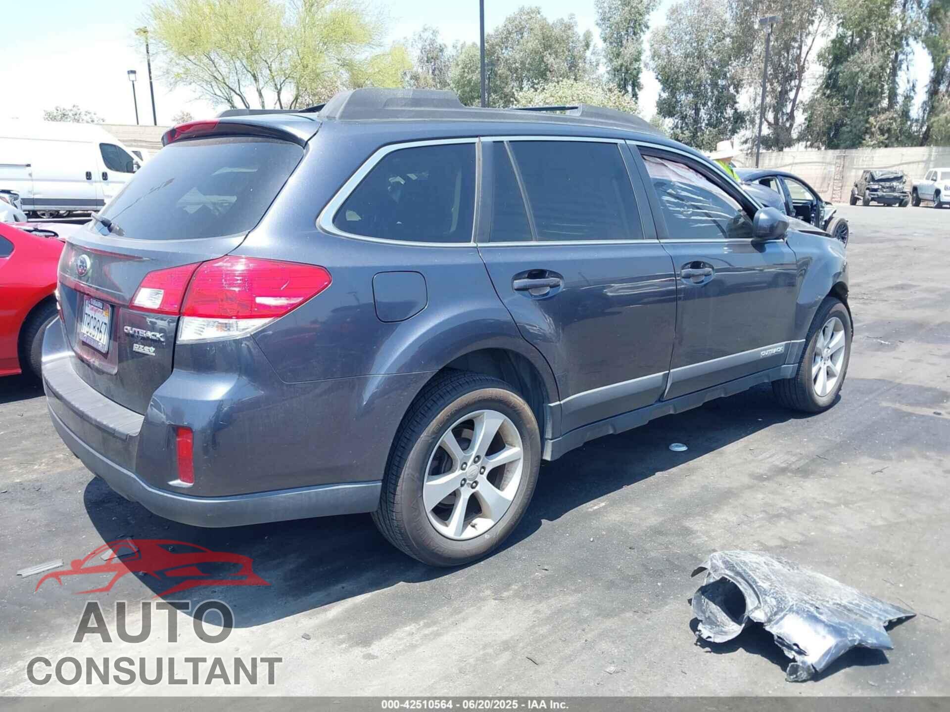 SUBARU OUTBACK 2013 - 4S4BRBCC4D3309275