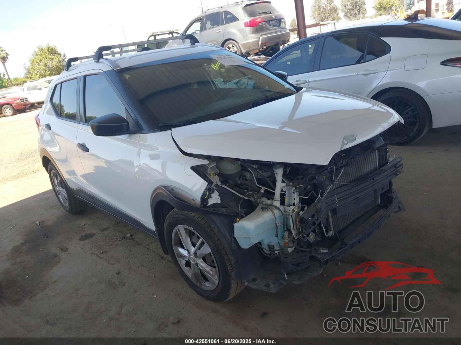 NISSAN KICKS 2018 - 3N1CP5CU3JL528093