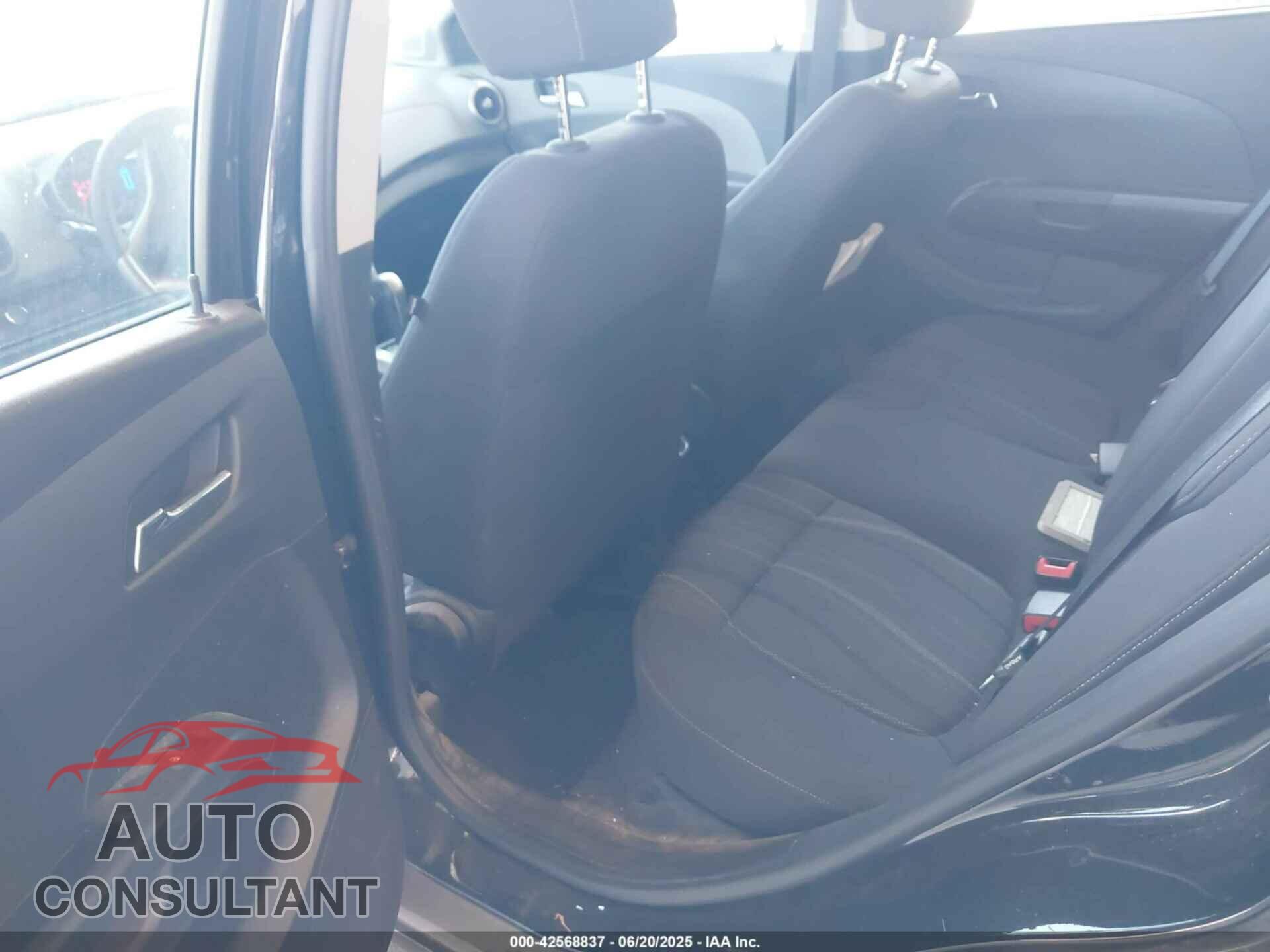 CHEVROLET SONIC 2014 - 1G1JC5SH4E4241628