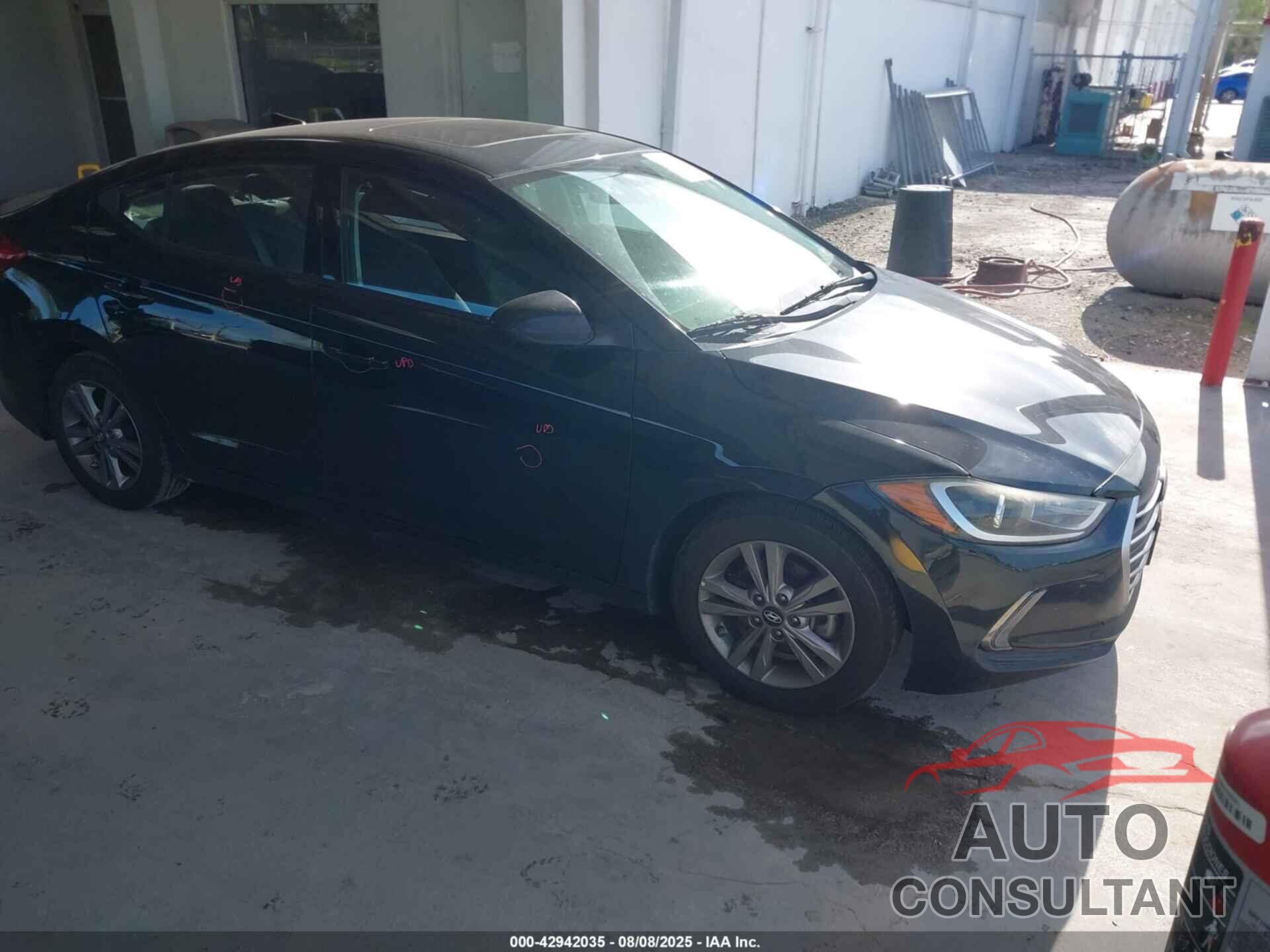 HYUNDAI ELANTRA 2017 - 5NPD84LFXHH151234