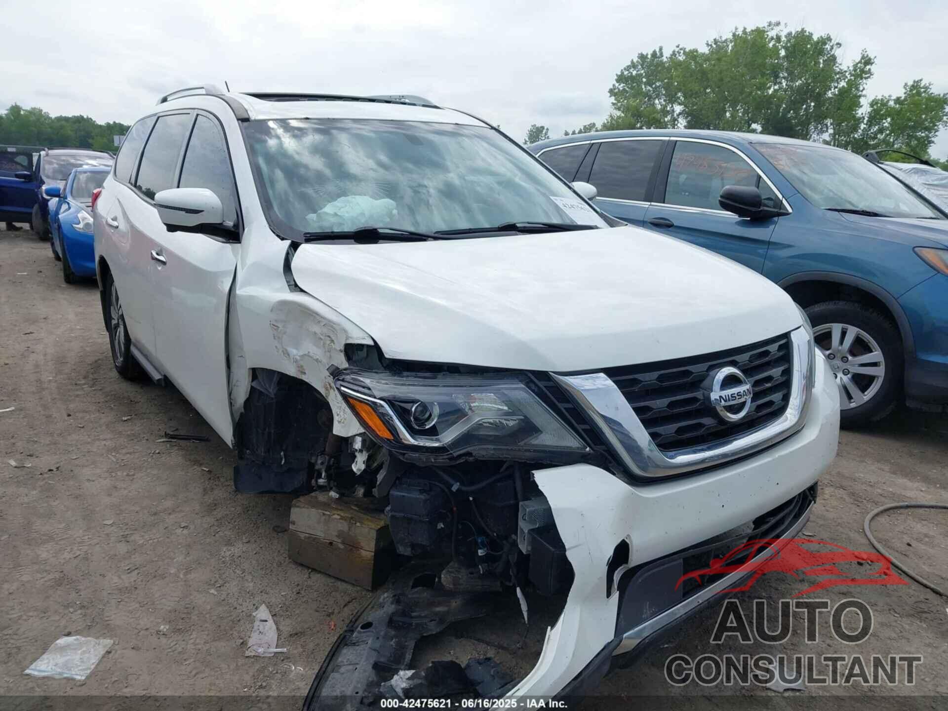 NISSAN PATHFINDER 2017 - 5N1DR2MM9HC642769