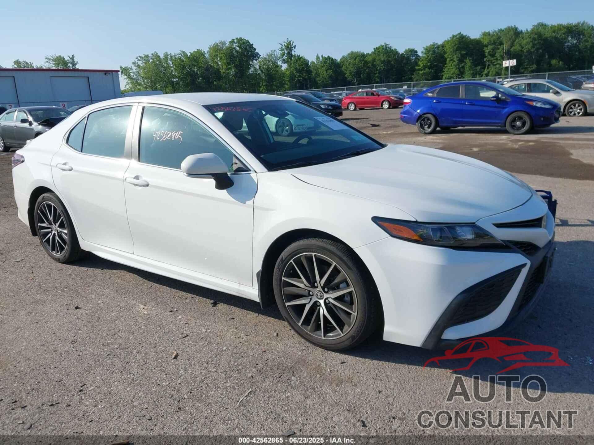 TOYOTA CAMRY 2024 - 4T1G11BK6RU121908