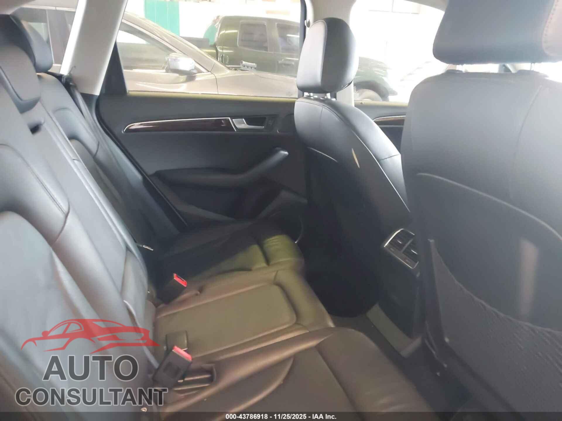 AUDI Q5 2012 - WA1LFAFP7CA127357